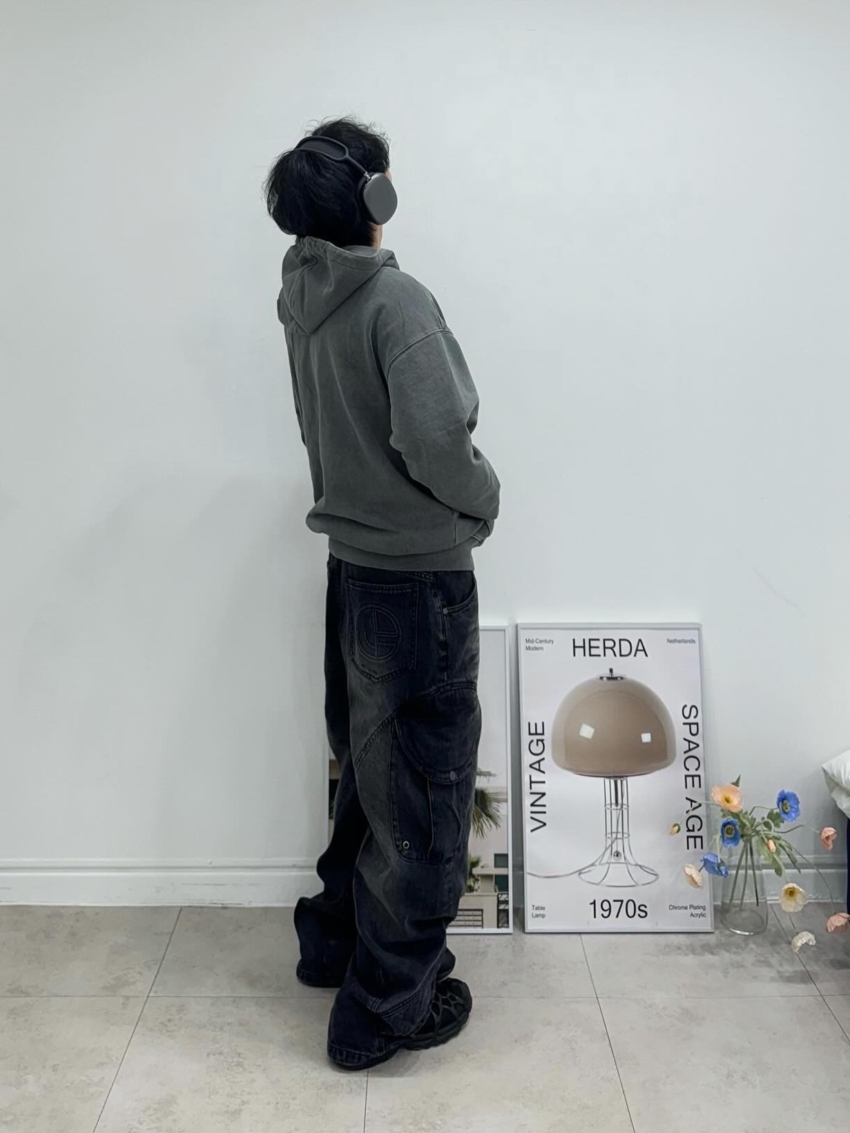 Nike Air Kukini Triple Black, Apple AirPods Max Lightning Space Gray (Korean Ver.) 착용 스타일 - 5