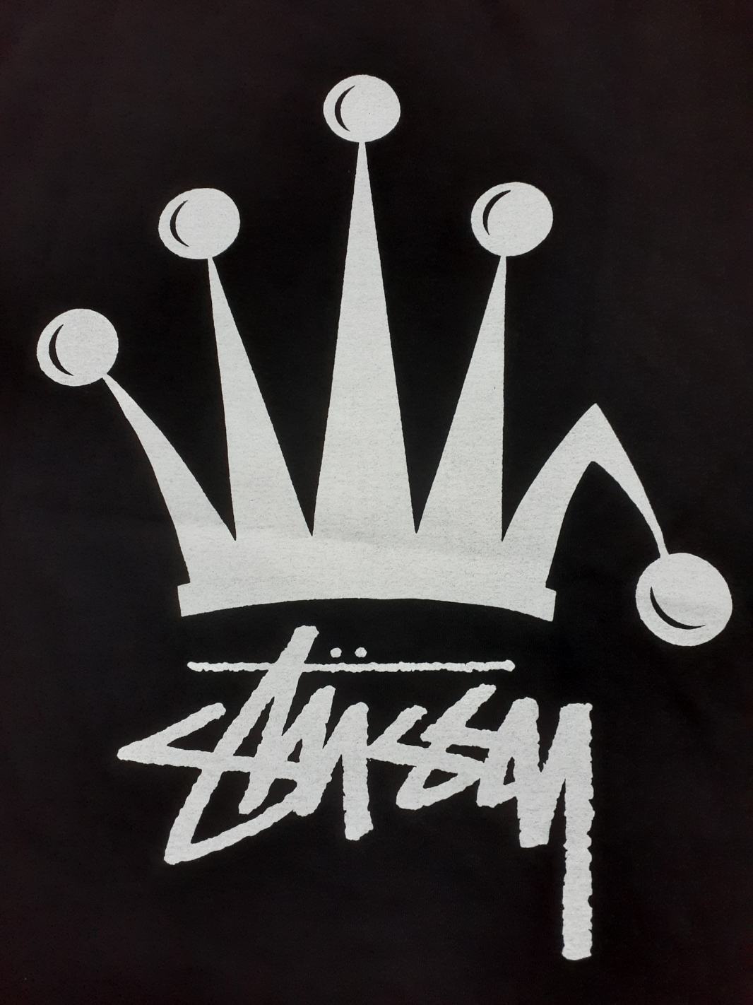 Stussy Regal Crown Pigment Dyed T-Shirt Black 착용 스타일