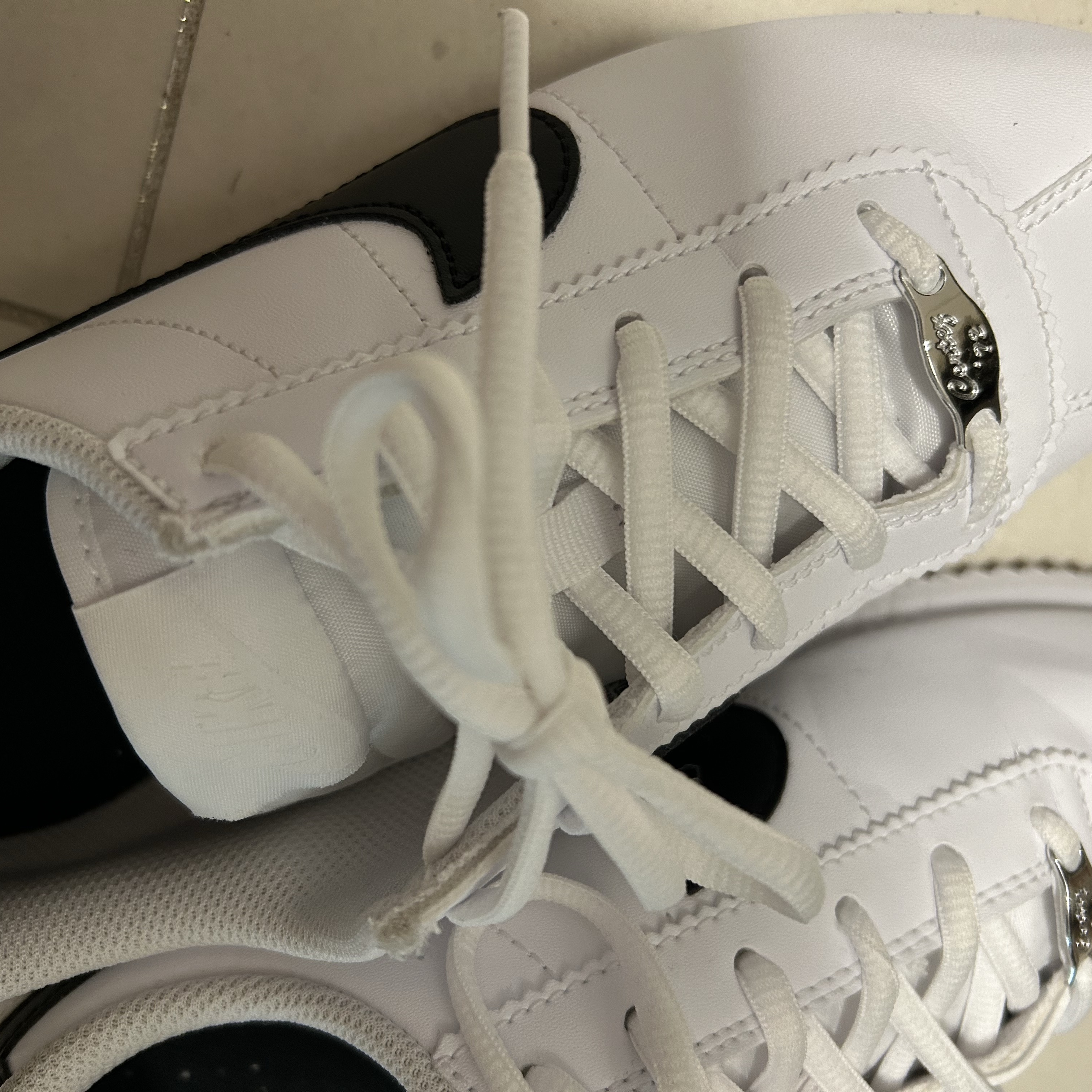 (GS) Nike Cortez Basic SL White Black 착용 스타일