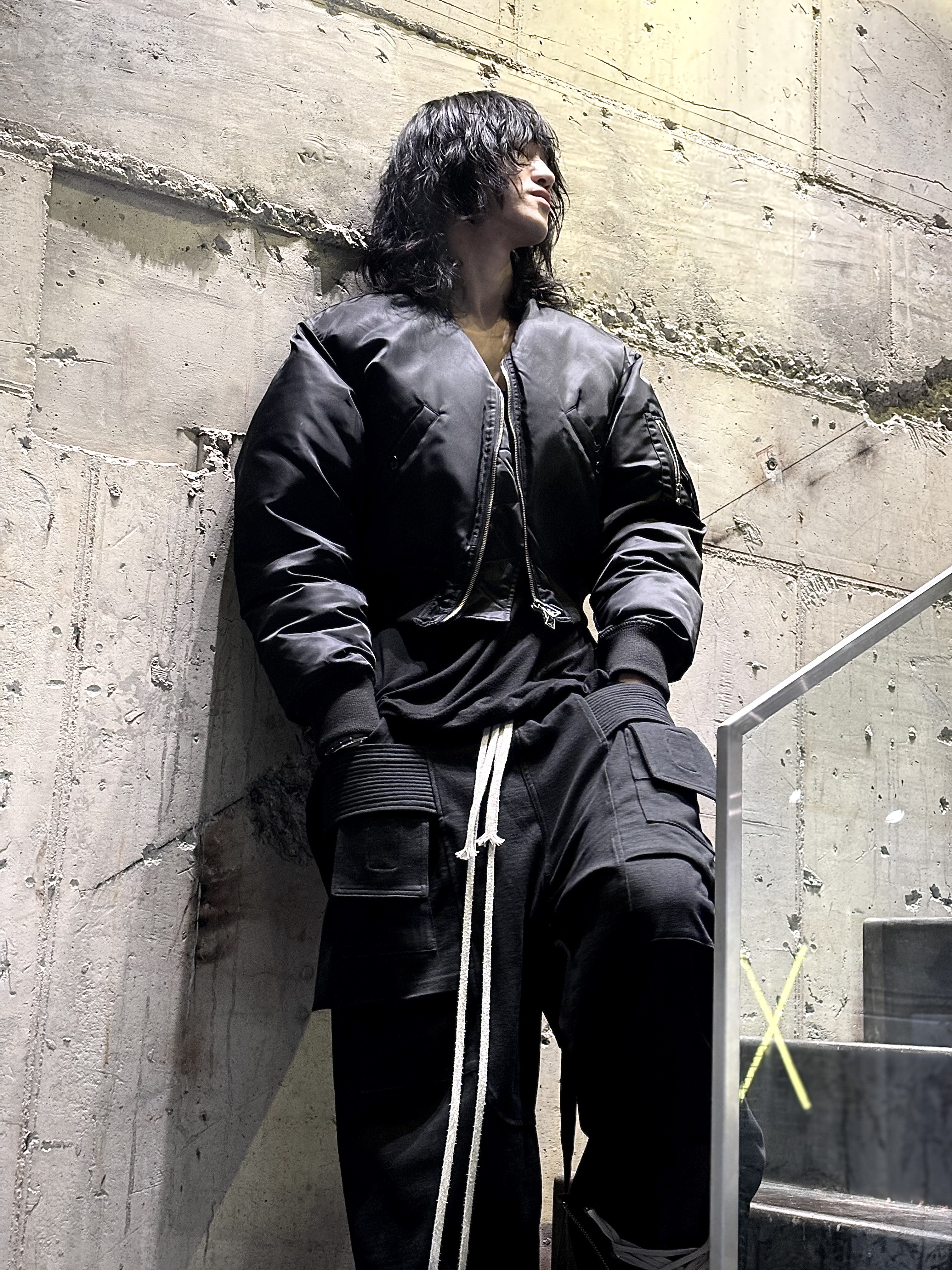 Dr. Martens x Rick Owens 1460 DMXL Megalace Black 착용 스타일