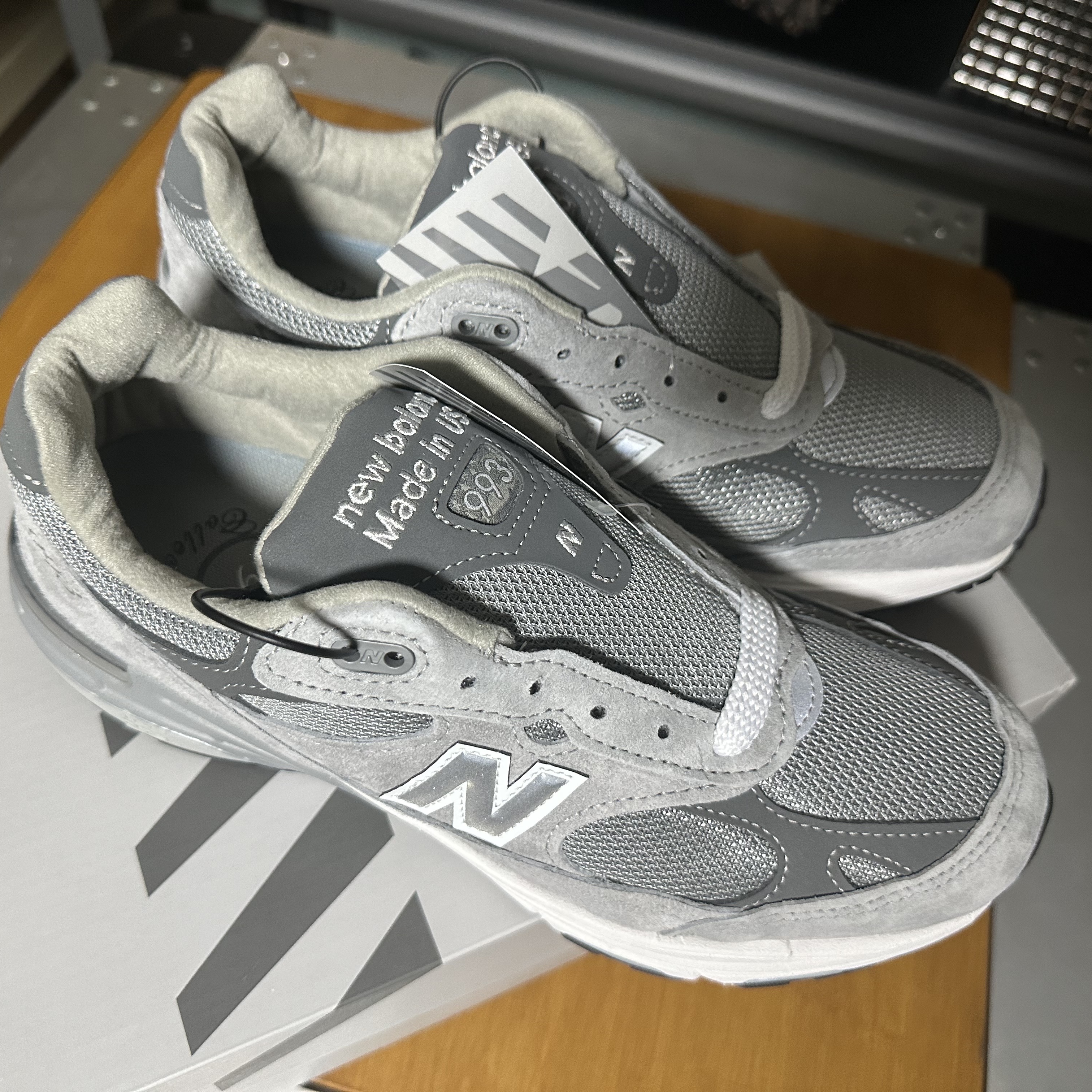 New Balance 993 Made in USA Grey - D Standard 착용 스타일