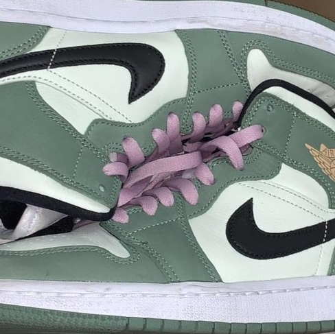 (W) Jordan 1 Mid SE Dutch Green 착용 스타일
