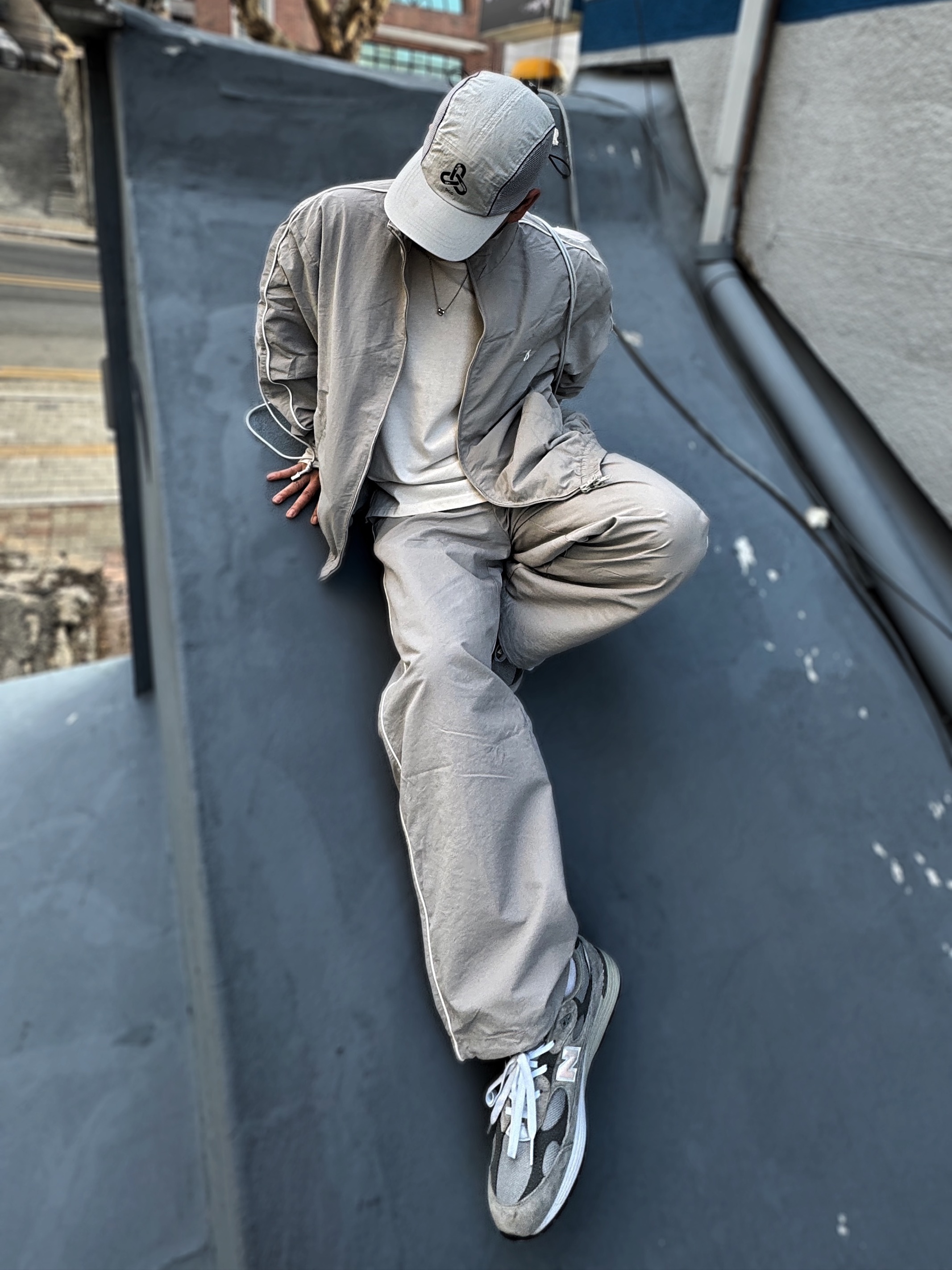 New Balance 992 Made in USA Grey - D Standard 착용 스타일 - 5