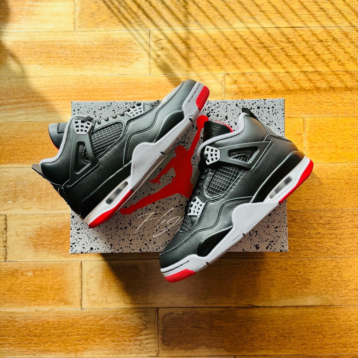Jordan 4 Retro Bred Reimagined 착용 스타일