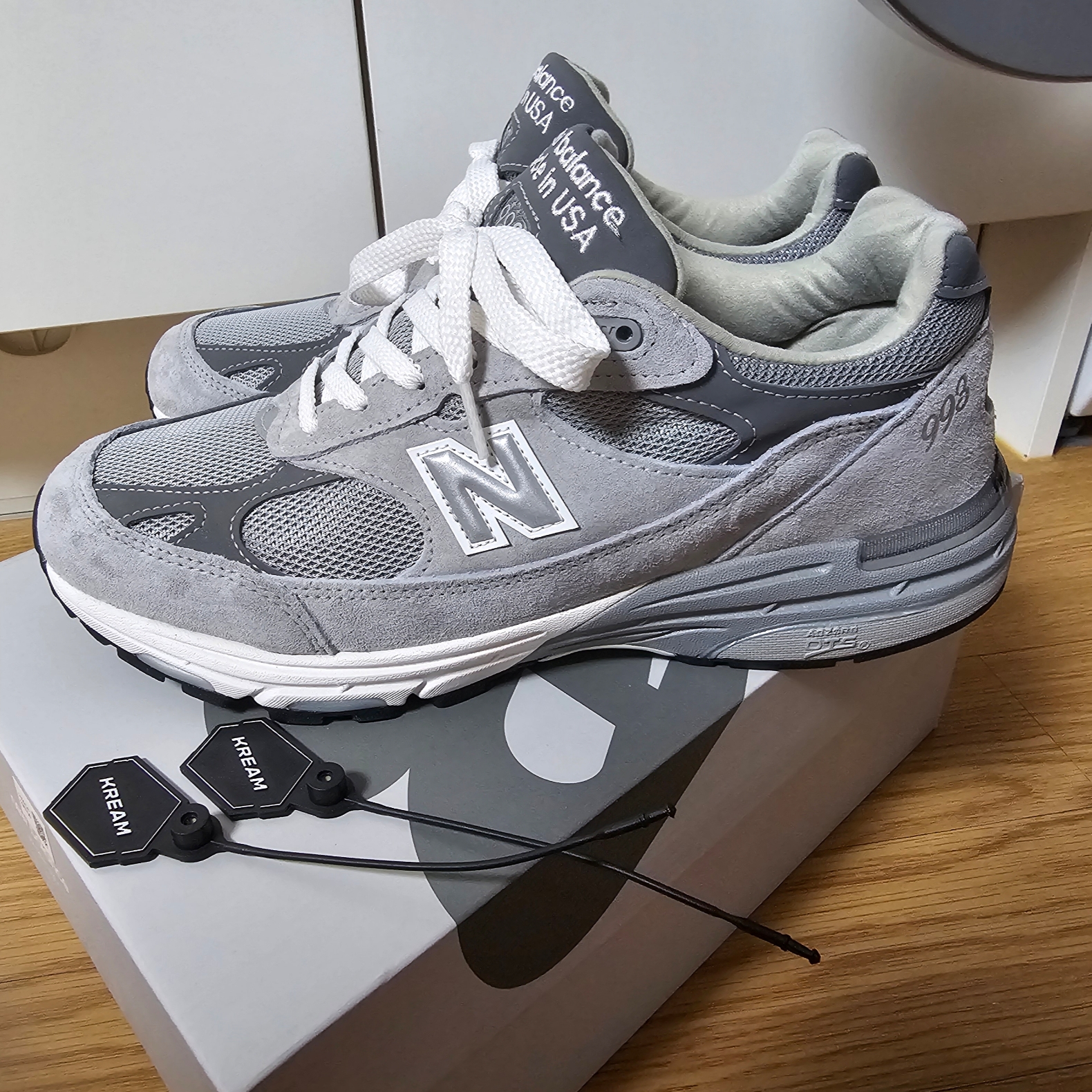 New Balance 993 Made in USA Grey - D Standard 착용 스타일 - 2