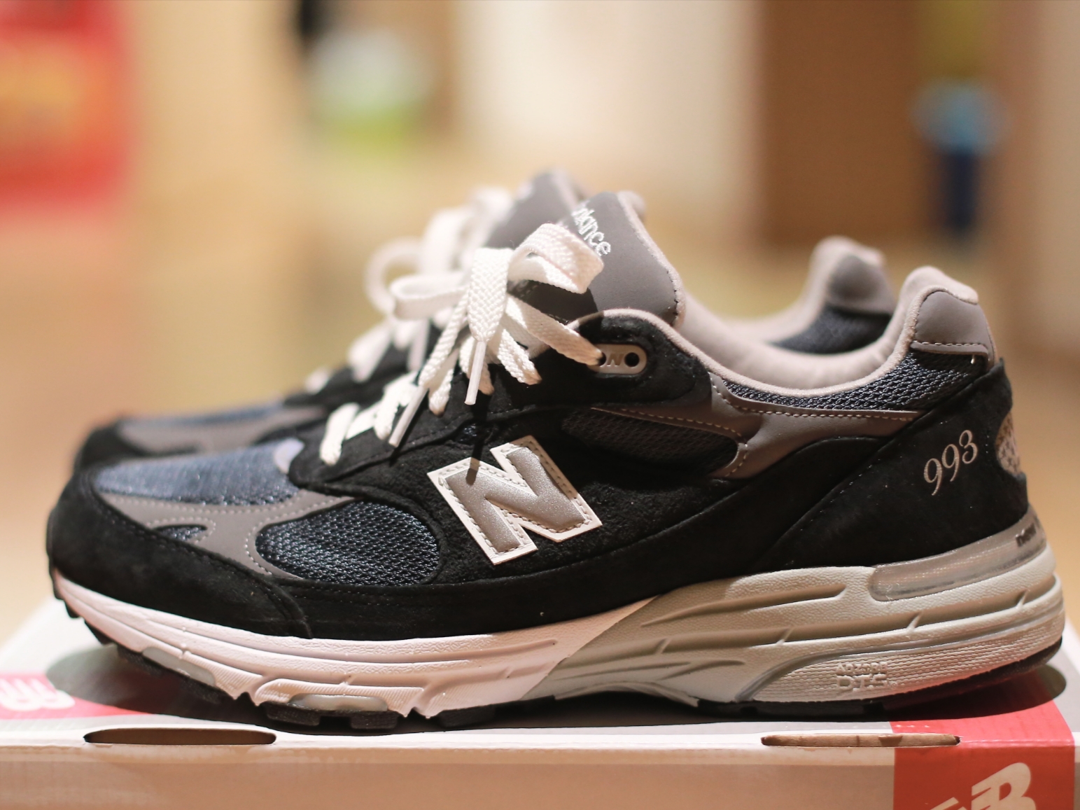 (W) New Balance 993 Made in USA Navy - D Wide 착용 스타일 - 1