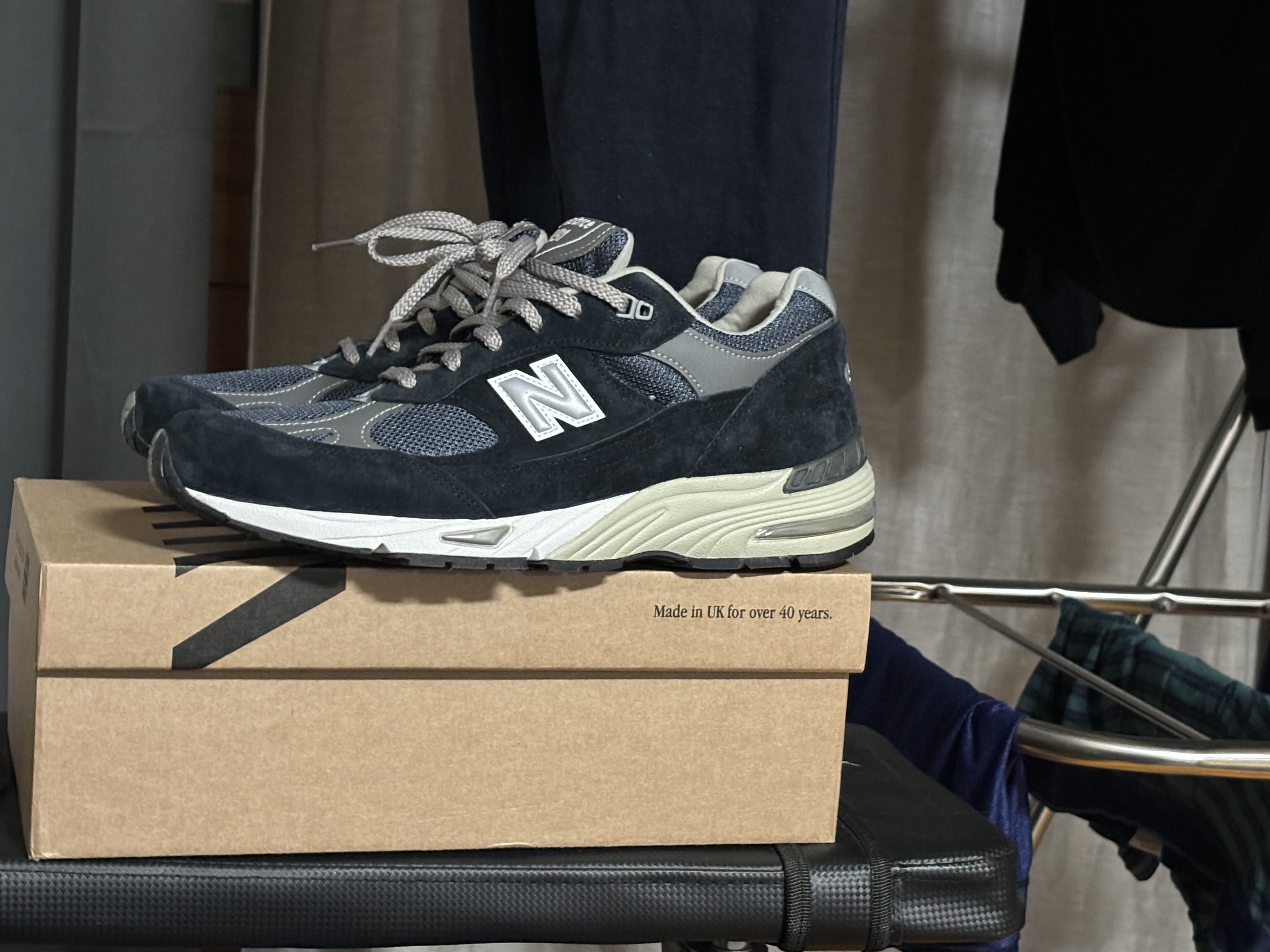 New Balance 991 Made in UK Navy 착용 스타일 - 3