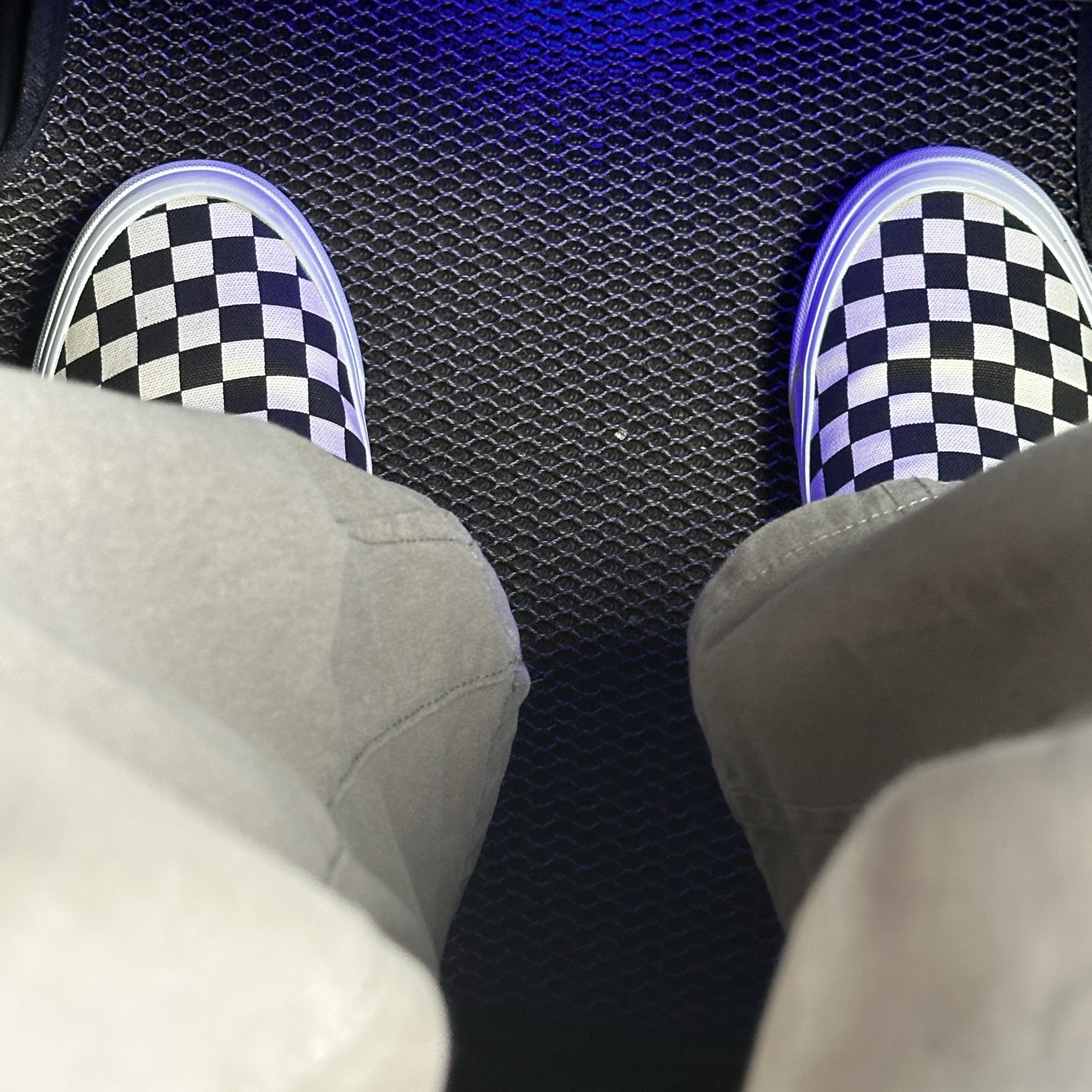 Vans Vault OG Classic Slip-On Checkerboard 착용 스타일