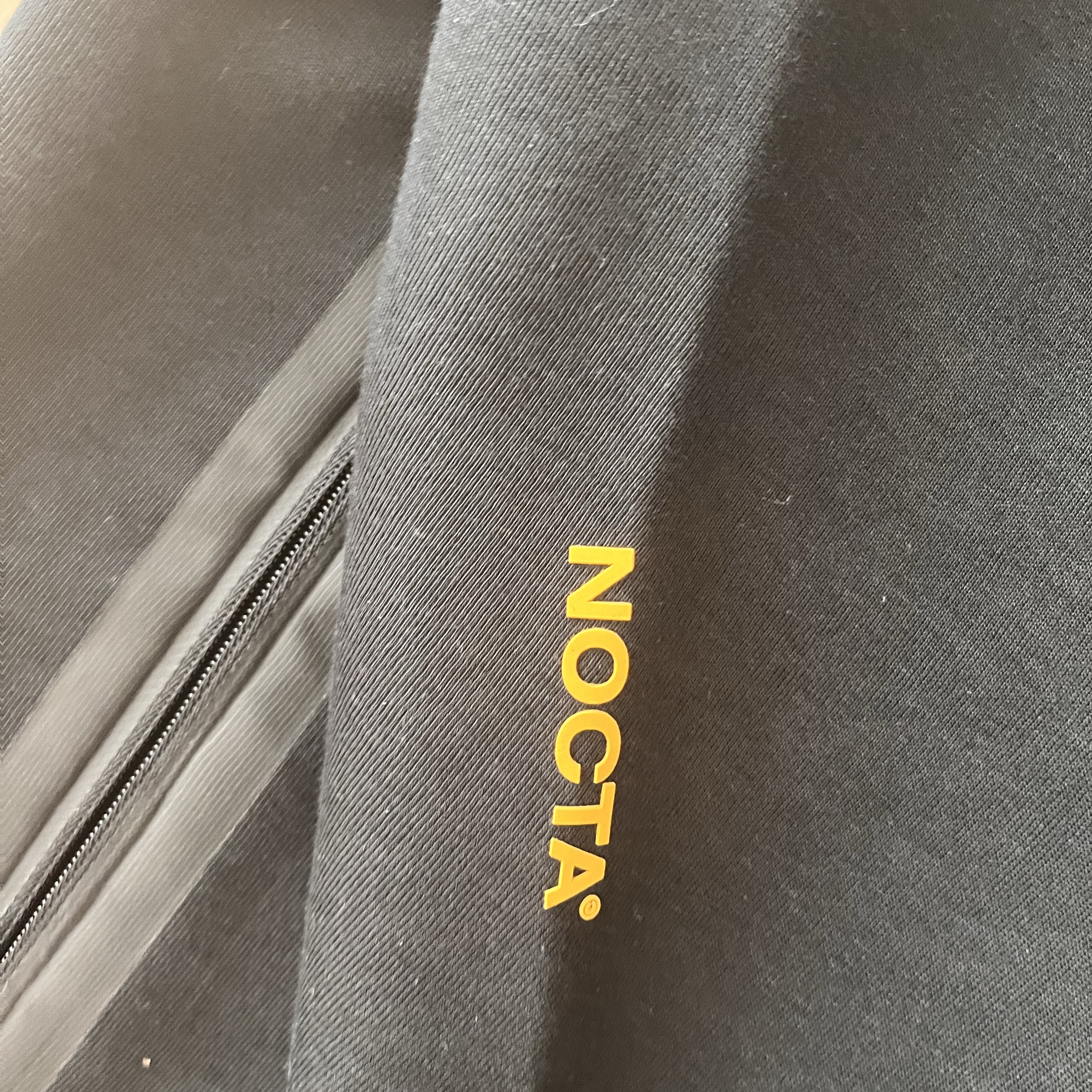 Nike x Drake Nocta Tech Fleece Hoodie Black (FD8453-010) 착용 스타일 - 2
