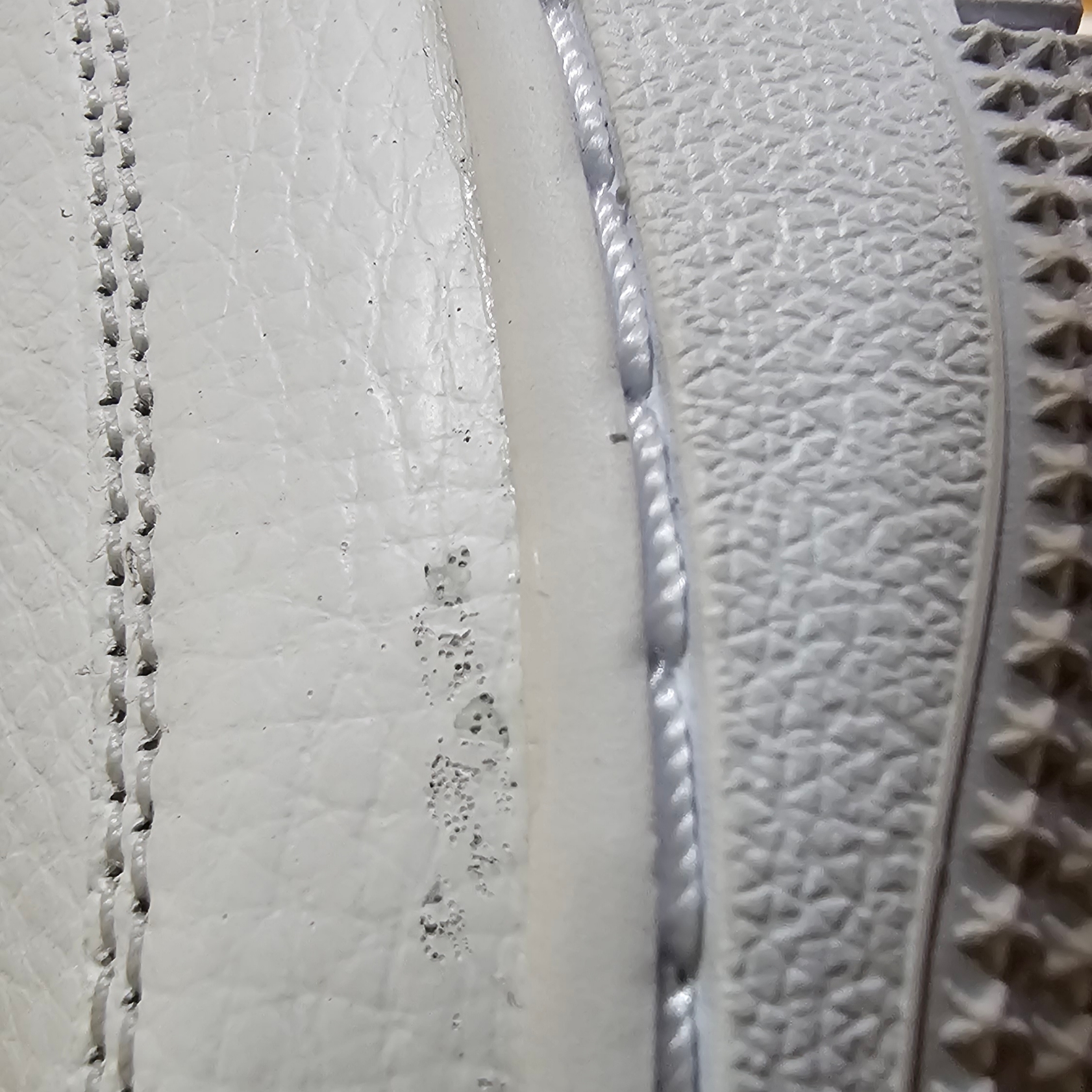 (W) Nike Air Force 1 '07 White Black 착용 스타일 - 2