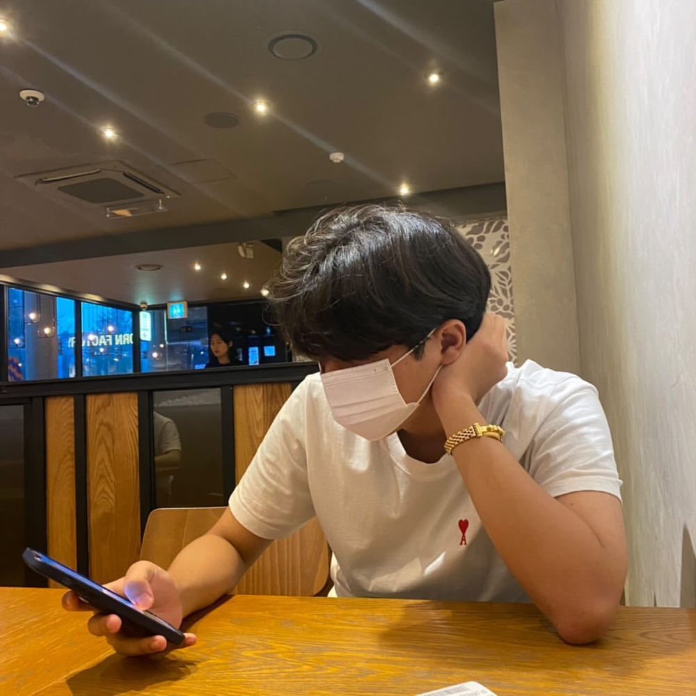 KREAM 프로필 이미지