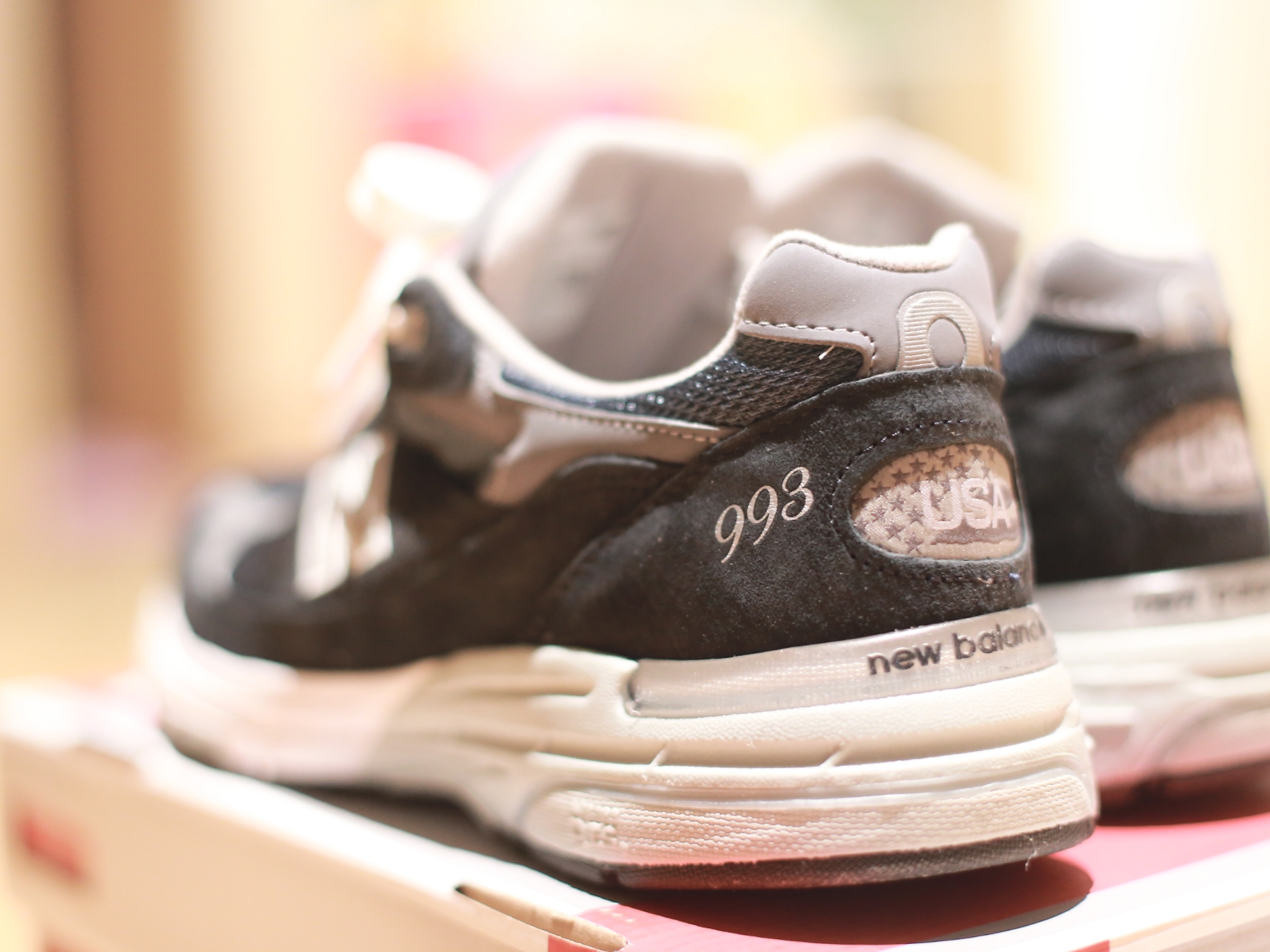 (W) New Balance 993 Made in USA Navy - D Wide 착용 스타일 - 2