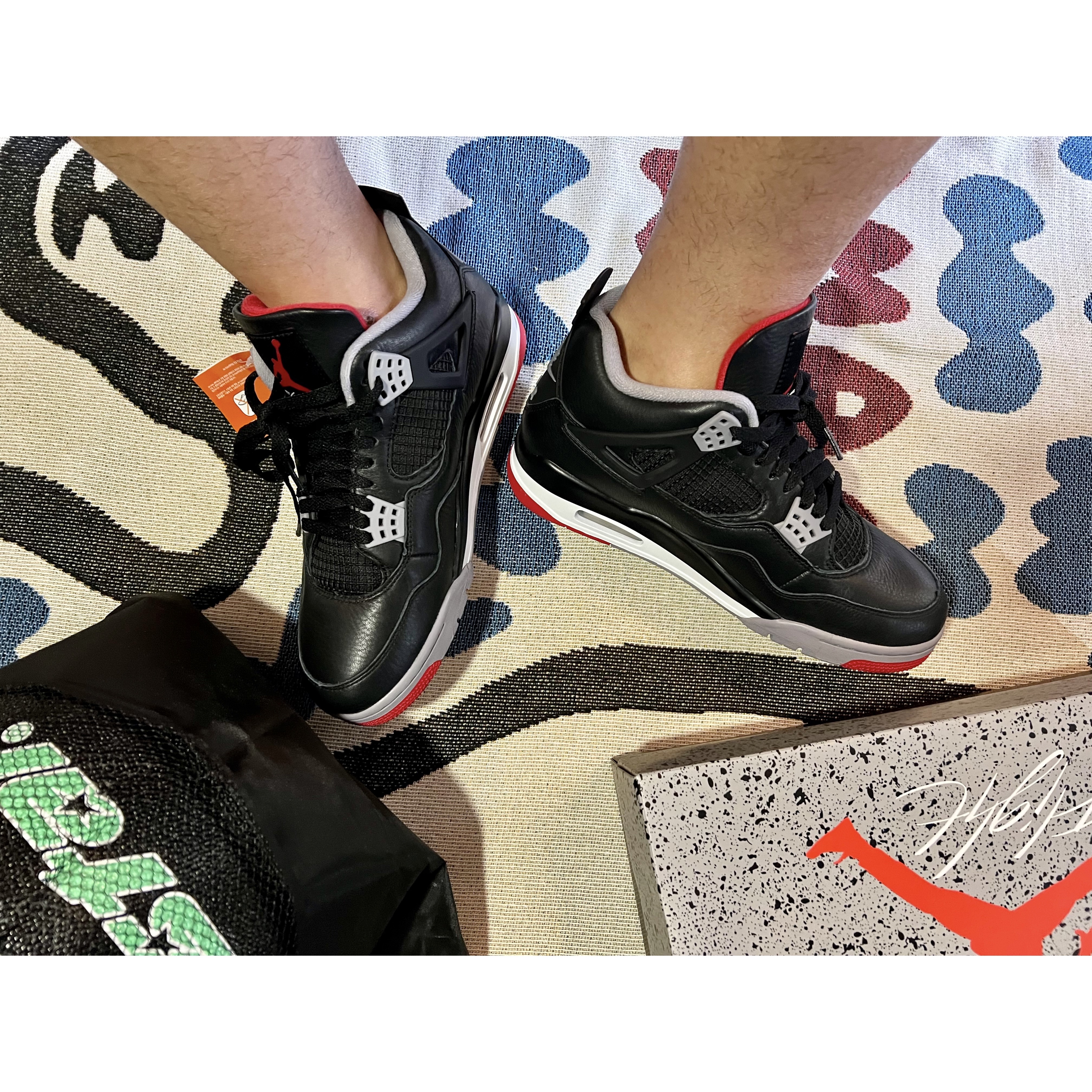 Jordan 4 Retro Bred Reimagined 착용 스타일 - 1