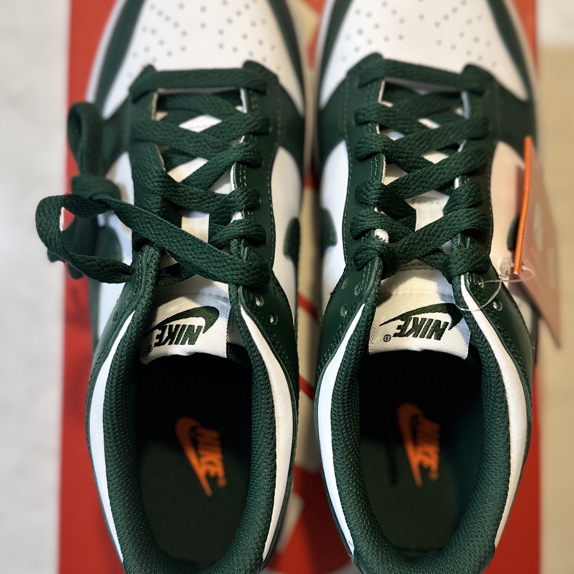 Nike Dunk Low Retro Varsity Green 착용 스타일 - 3