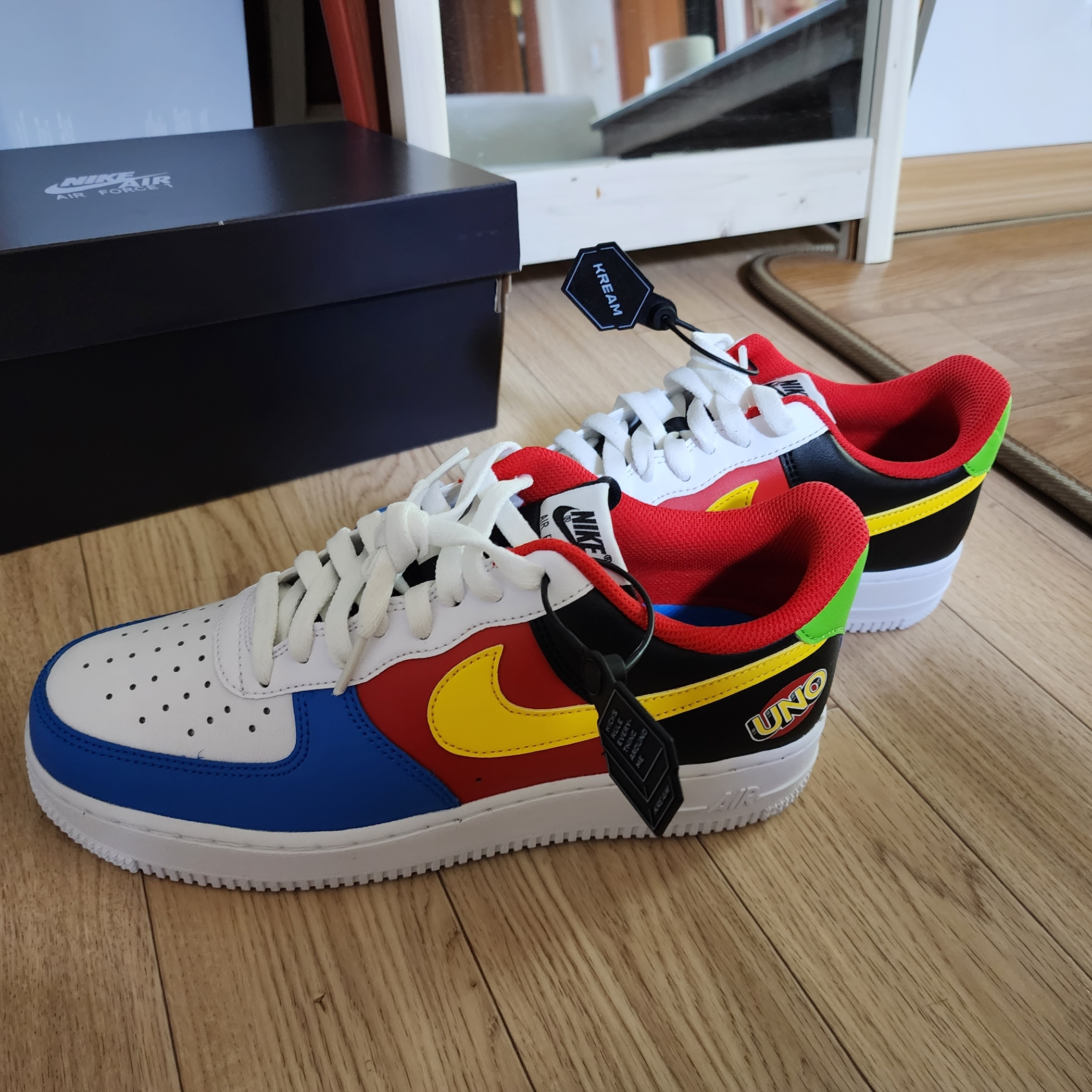 Nike x UNO Air Force 1 '07 QS White Yellow Zest 착용 스타일
