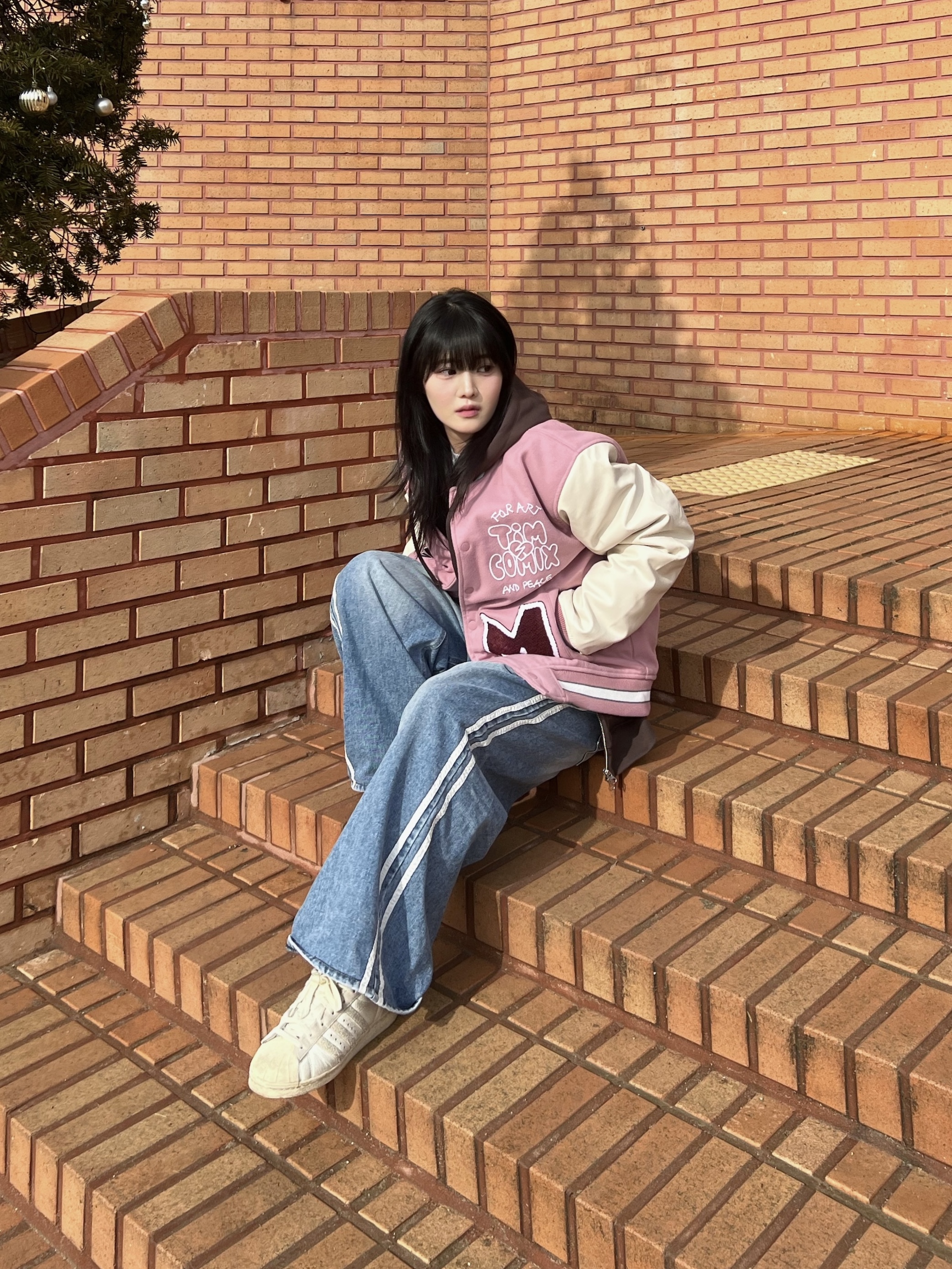 Adidas Superstar 82 White Aluminum 착용 스타일 - 6