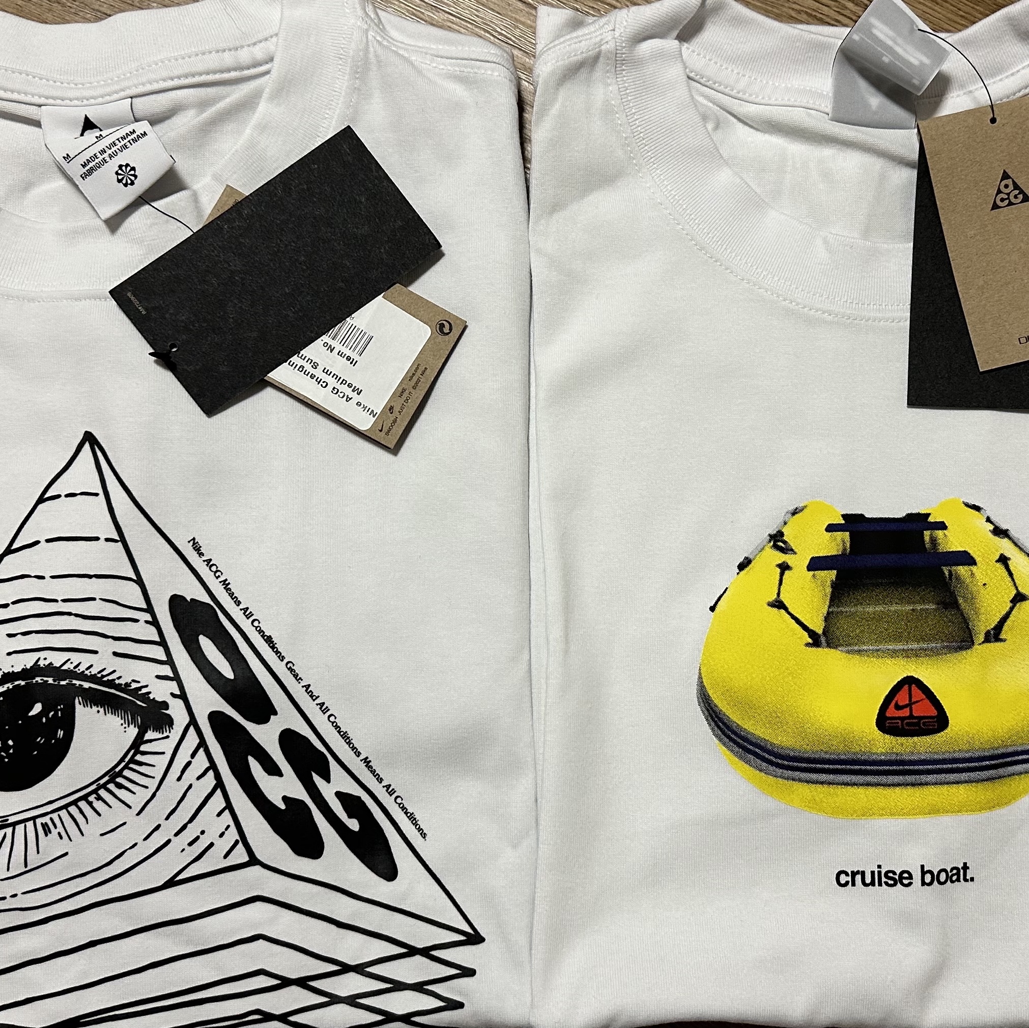 Nike ACG Dri-Fit Cruise Boat T-Shirt Summit White - Asia, Nike ACG Changing Eye T-Shirt Summit White - US/EU 착용 스타일