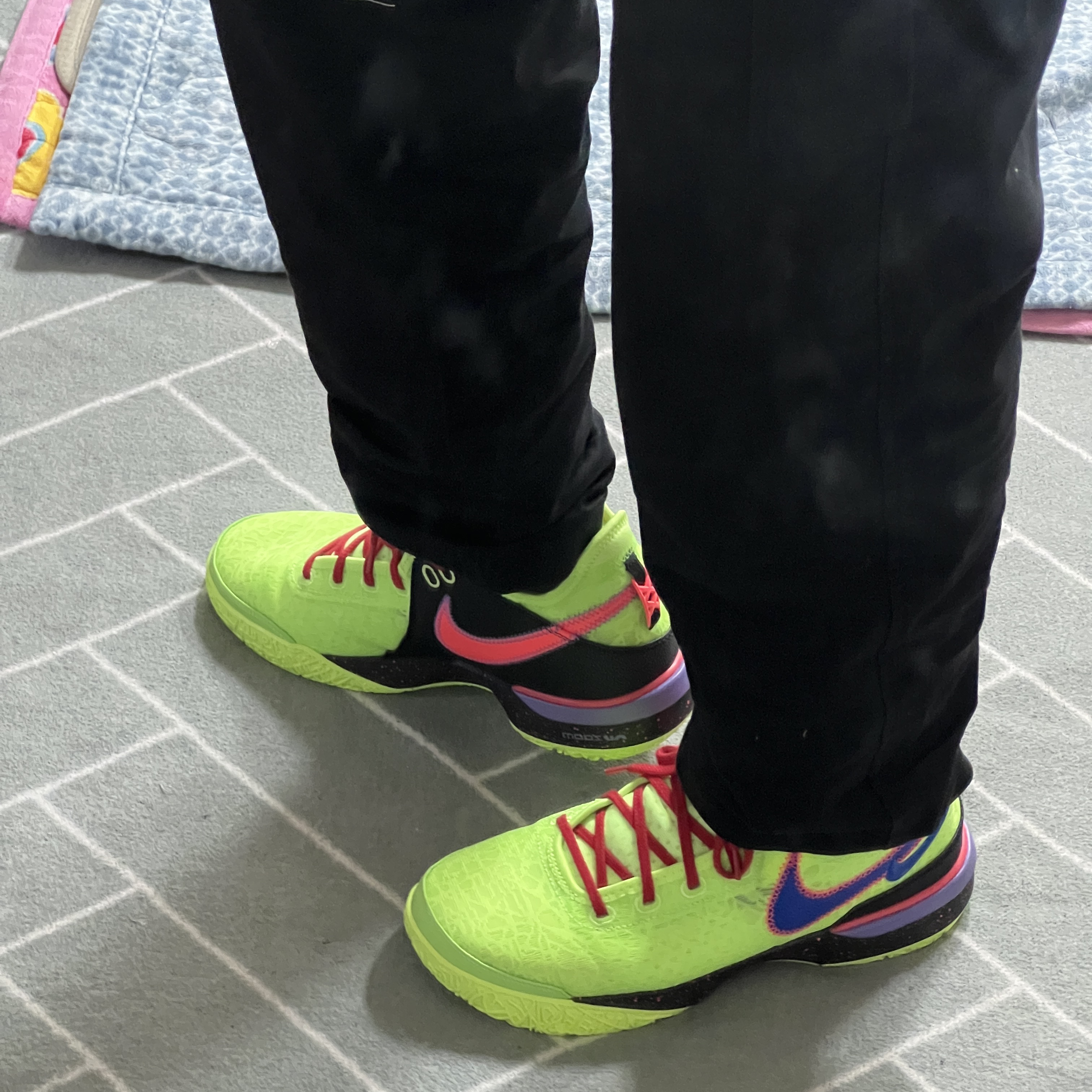 Nike LeBron NXXT Gen EP Ghost Green 착용 스타일 - 4