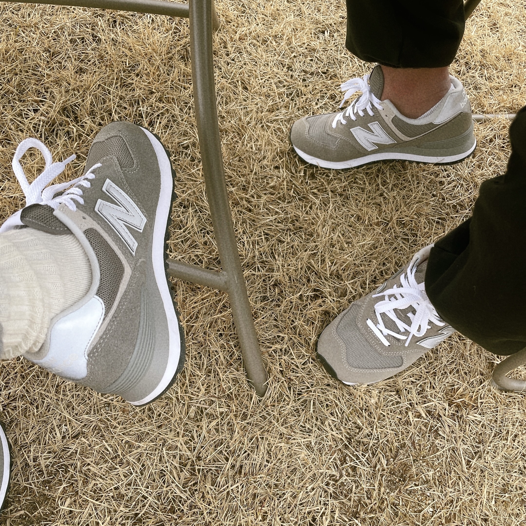 New Balance 574 Worn By Anyone Grey - D Standard, (W) New Balance 574 Worn By Anyone Grey - B Standard 착용 스타일