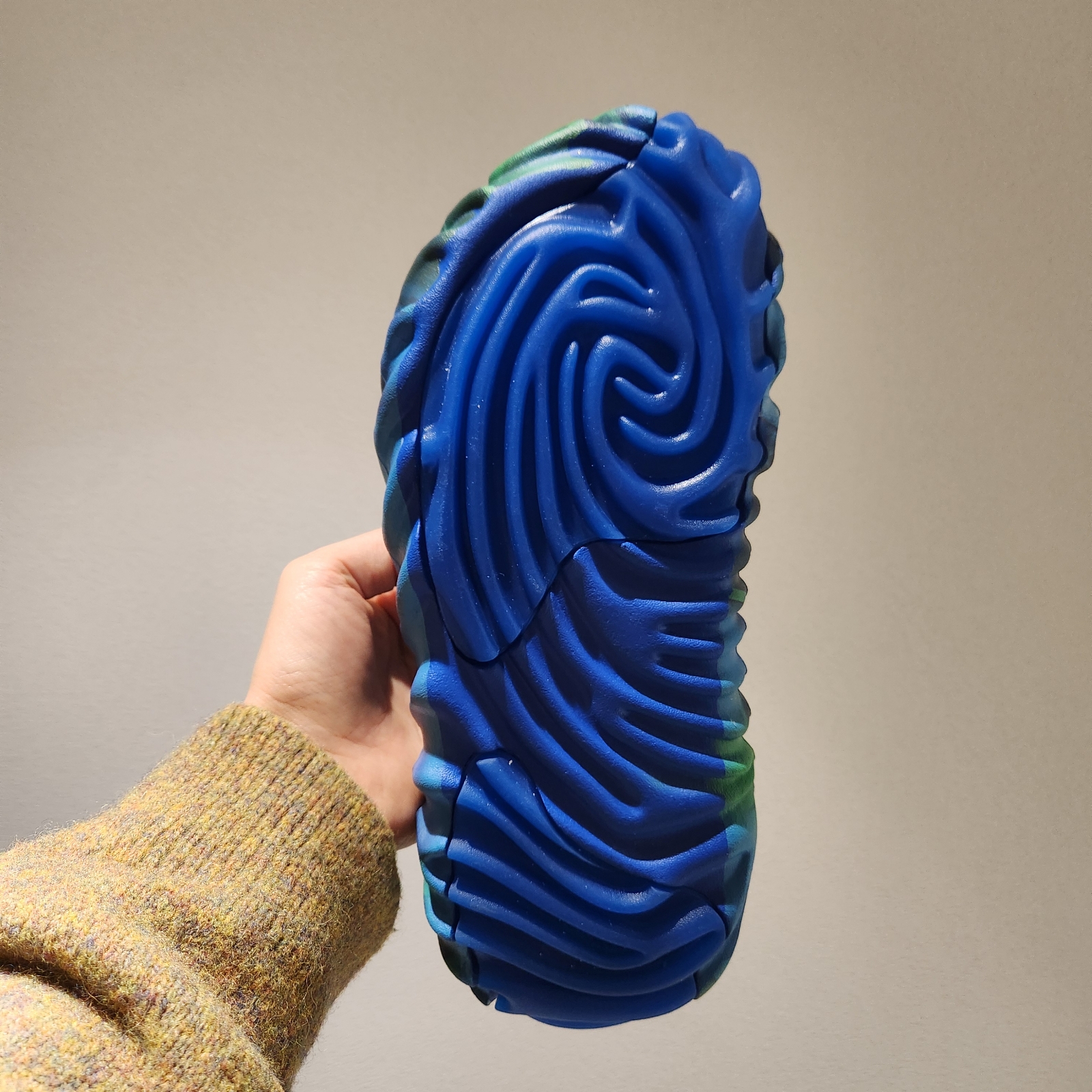Crocs x Salehe Bembury x Futura Pollex Clog Blue 착용 스타일 - 5