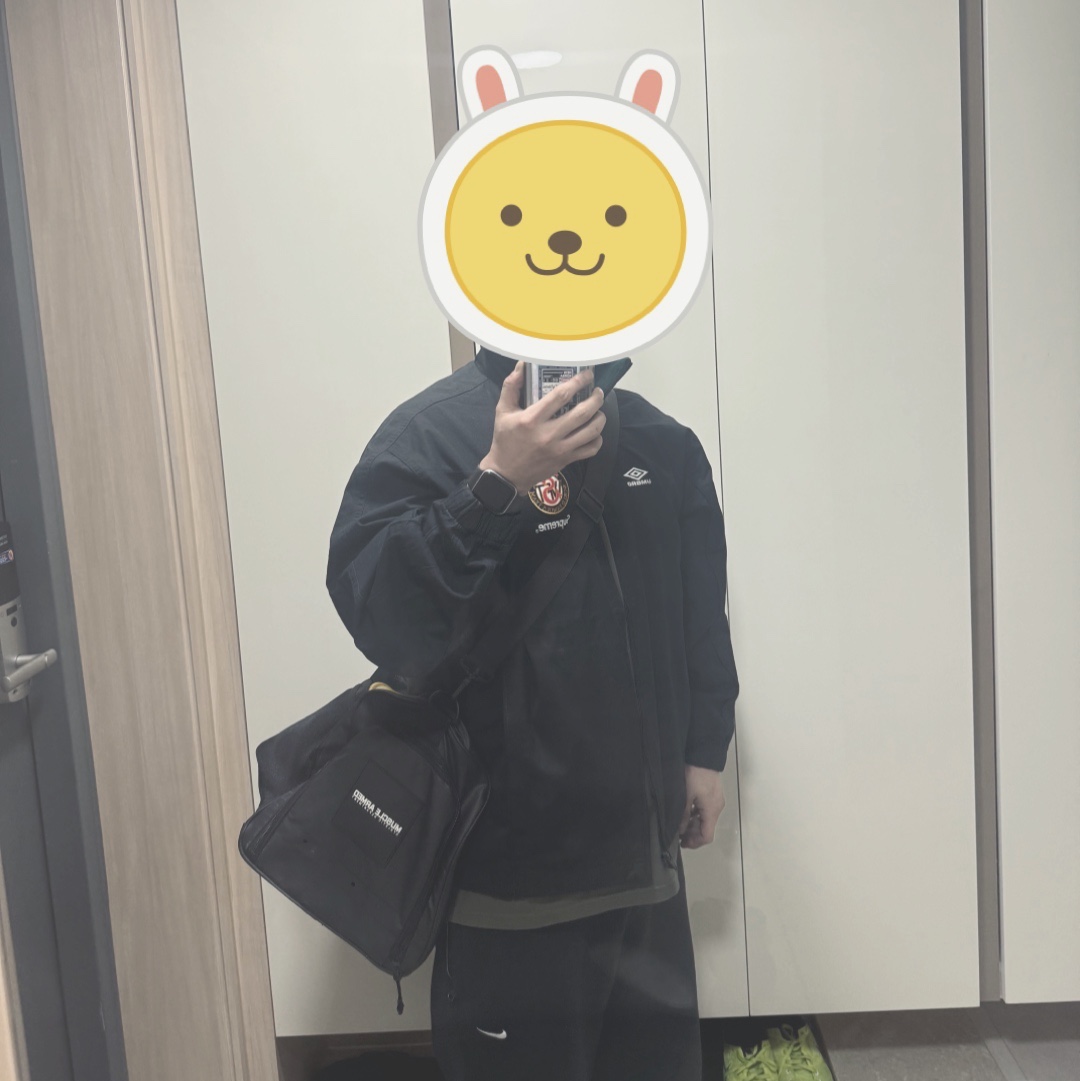 Supreme x Umbro Cotton Ripstop Track Jacket Black - 23FW, Nike NRG Solo Swoosh Fleece Pants Black - US/EU 착용 스타일