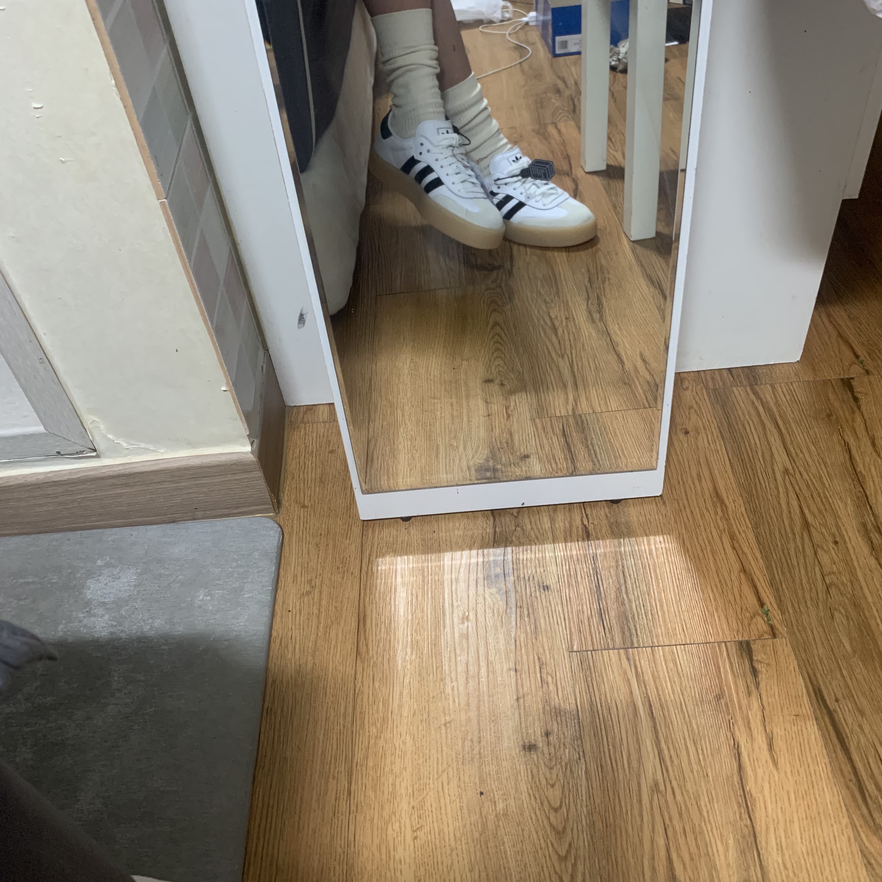 (W) Adidas Sambae White Black 착용 스타일 - 3