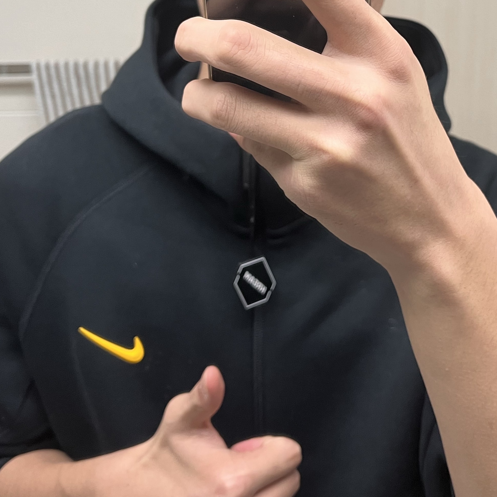 Nike x Drake Nocta Tech Fleece Hoodie Black (FD8453-010) 착용 스타일 - 6