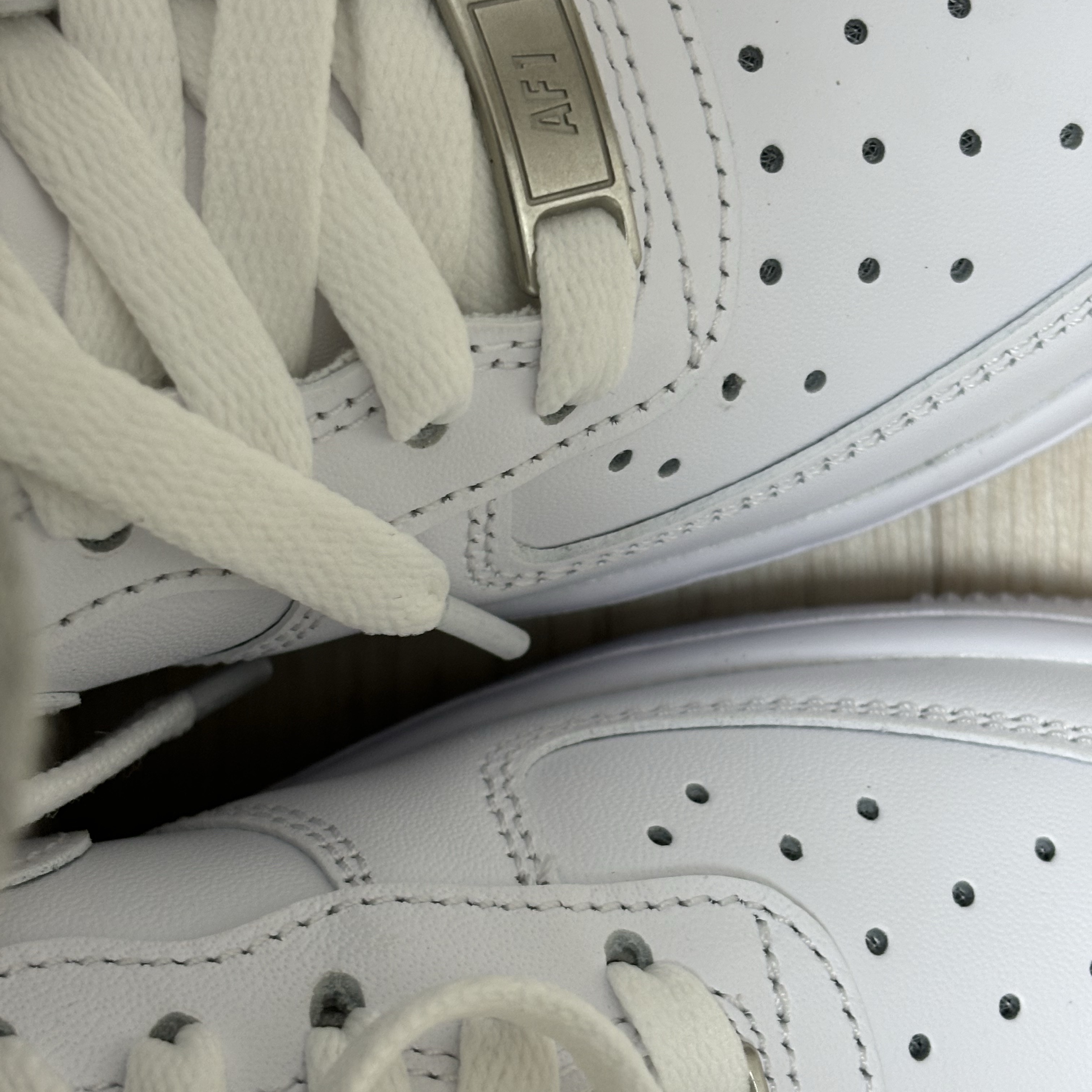 (W) Nike Air Force 1 '07 Low White 착용 스타일