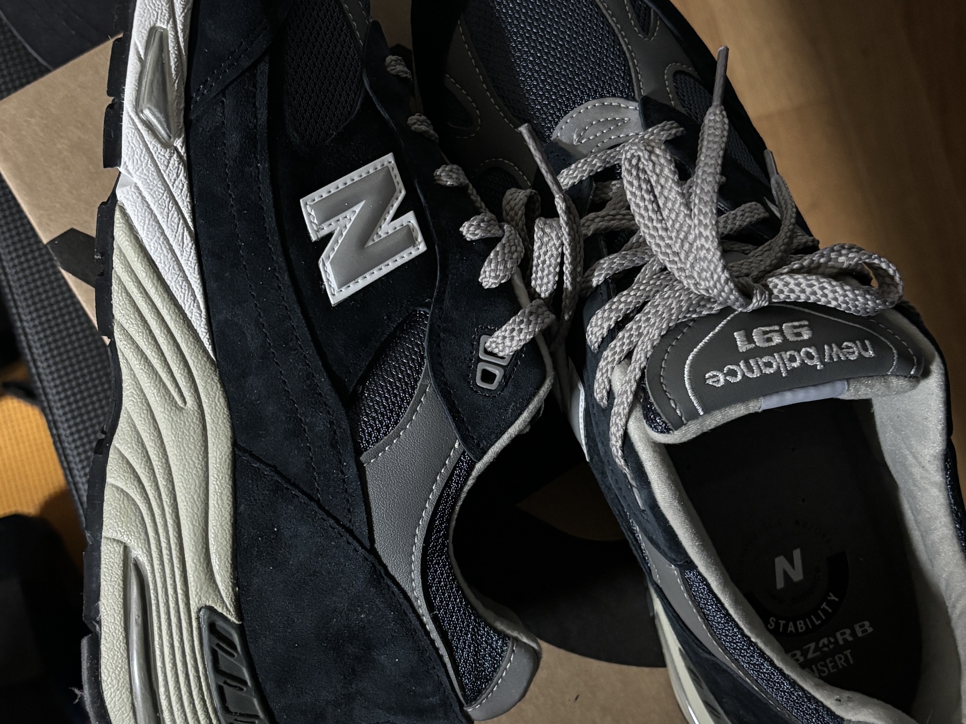 New Balance 991 Made in UK Navy 착용 스타일 - 2