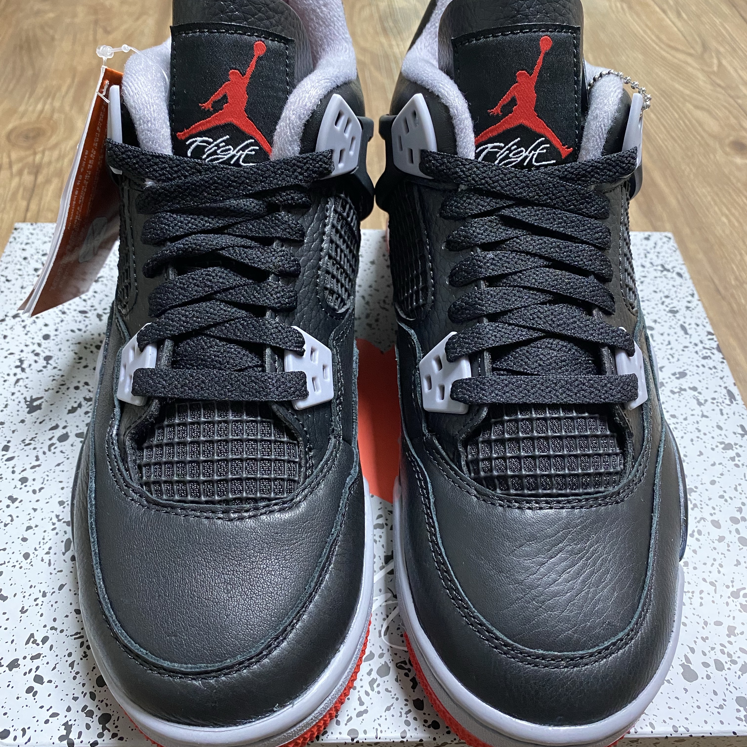 Jordan 4 Retro Bred Reimagined, (GS) Jordan 4 Retro Bred Reimagined 착용 스타일 - 2