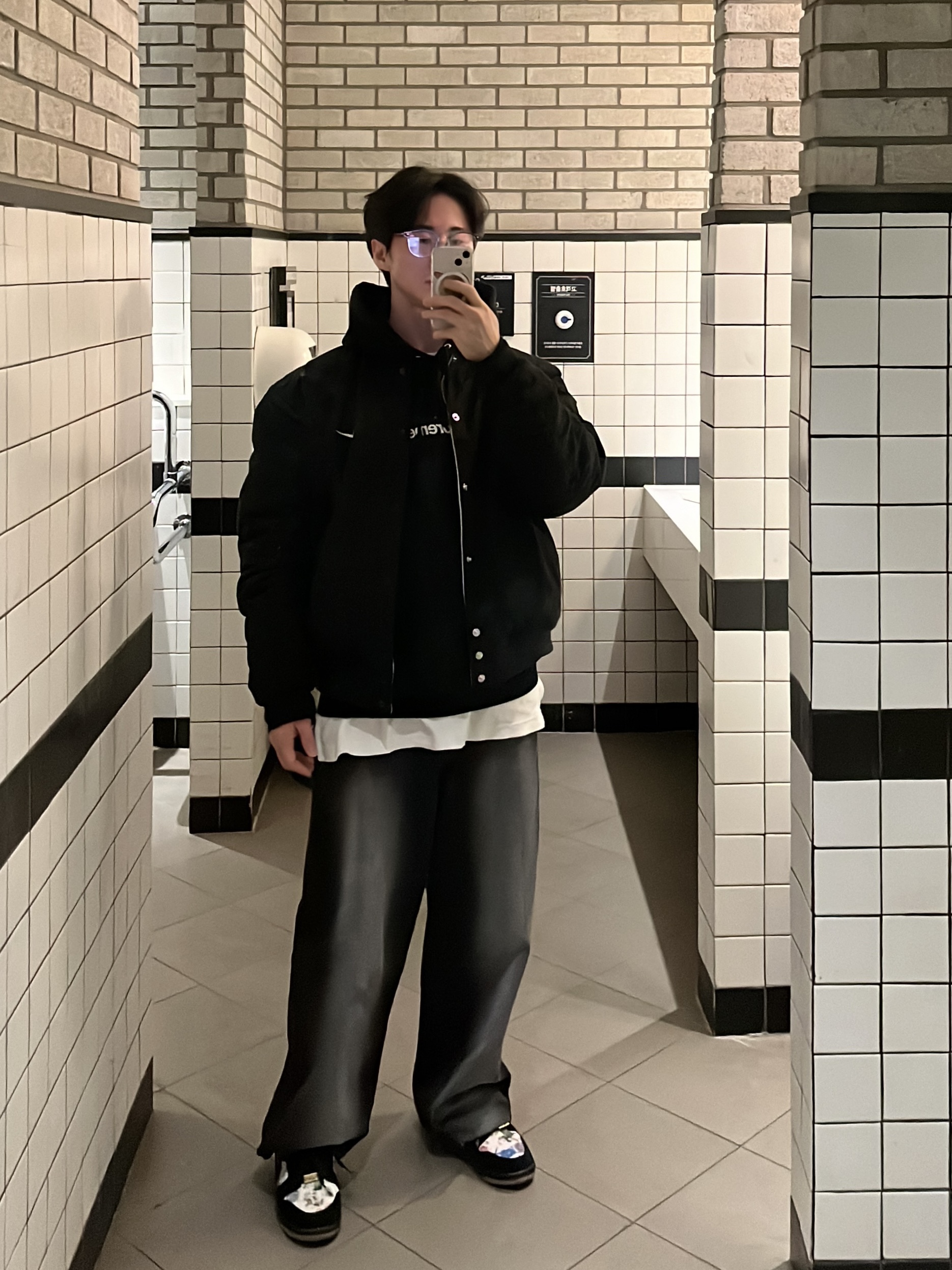 Supreme Box Logo Hooded Sweatshirt Black - 23FW, Nike x Stussy Reversible Jacket Black (FJ9153-010) 착용 스타일