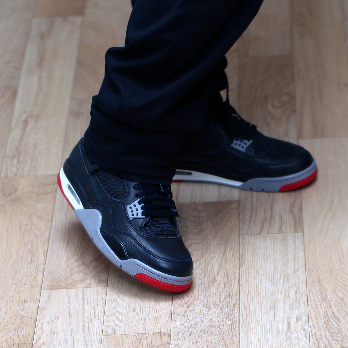 Jordan 4 Retro Bred Reimagined 착용 스타일 - 4