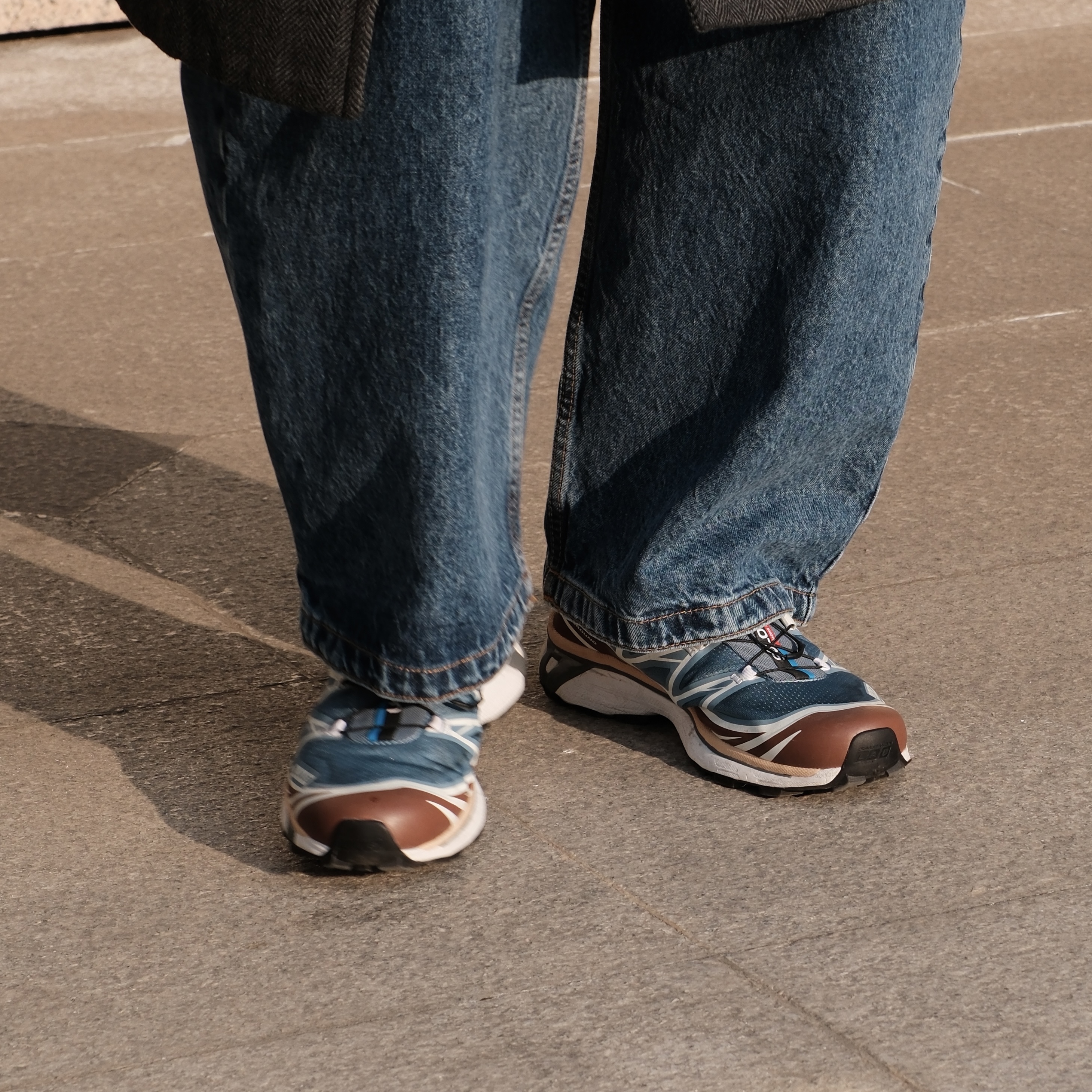Zara x Studio Nicholson Balloon Fit Jeans Blue, Salomon XT-6 Aegean Blue Tortoise Shell 착용 스타일 - 2