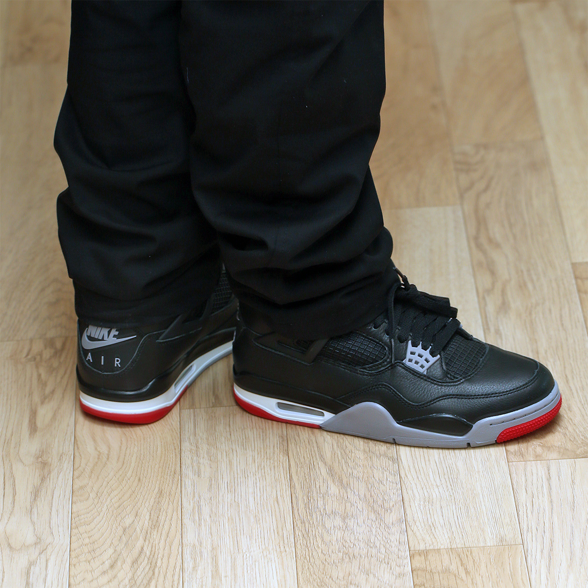 Jordan 4 Retro Bred Reimagined 착용 스타일 - 3