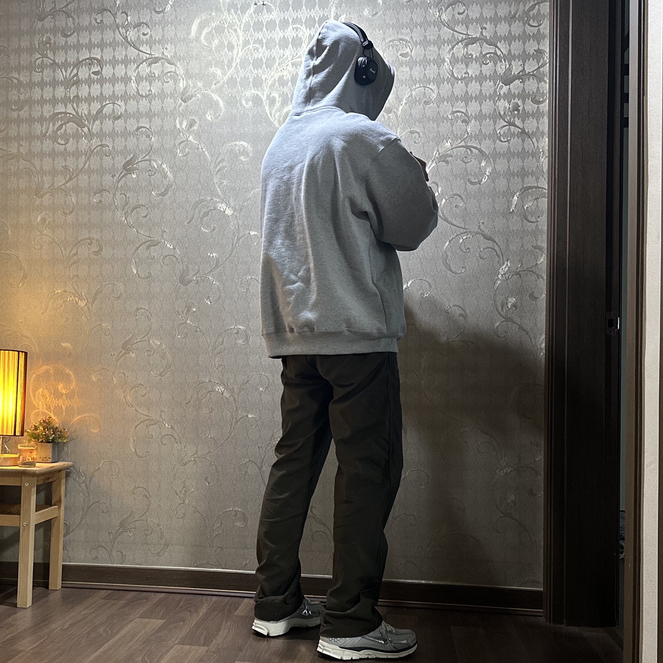 Supreme West Hollywood Shop Small Box Hooded Sweatshirt Heather Grey - 23FW 착용 스타일 - 2