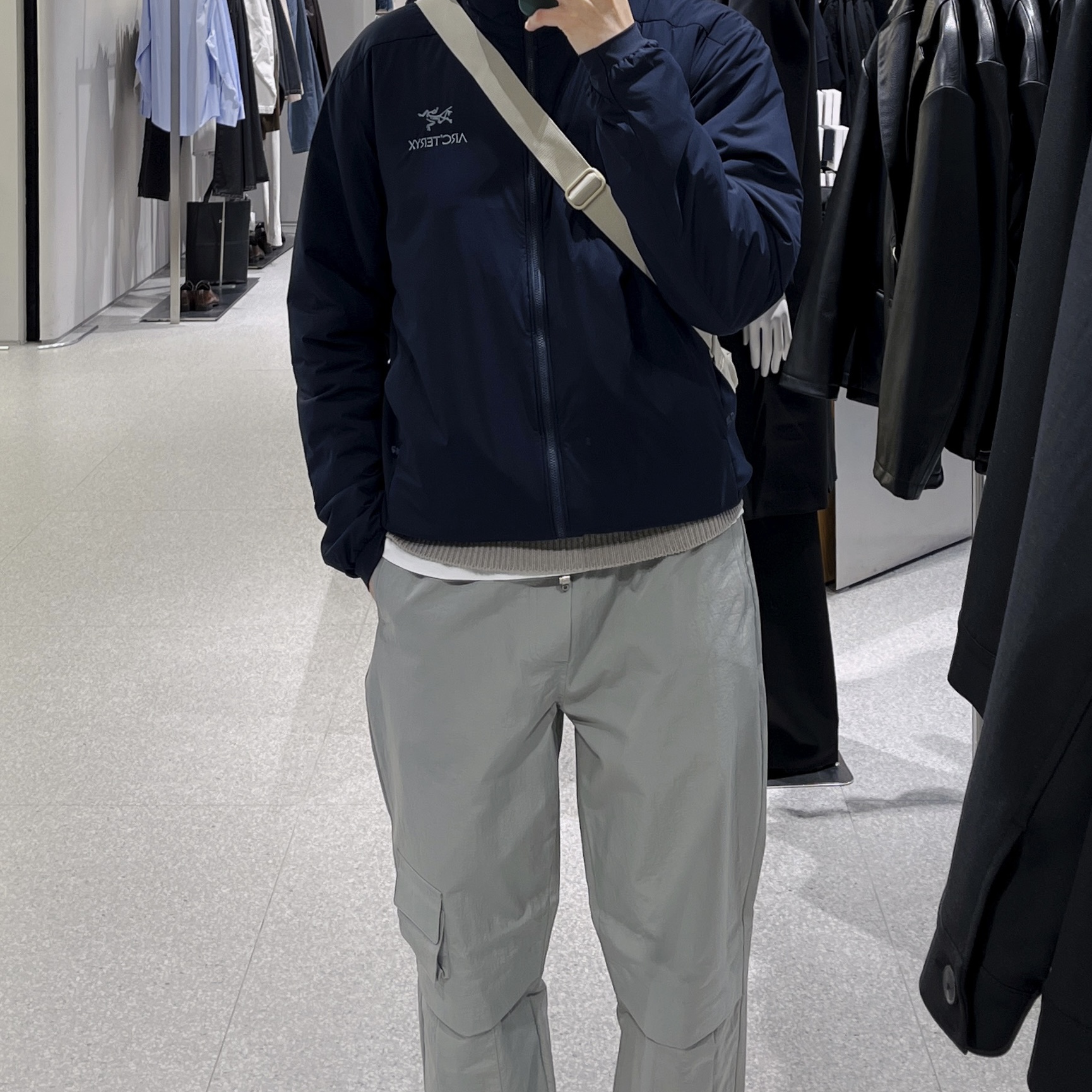Arc'teryx Atom LT Hoody Kingfisher 착용 스타일
