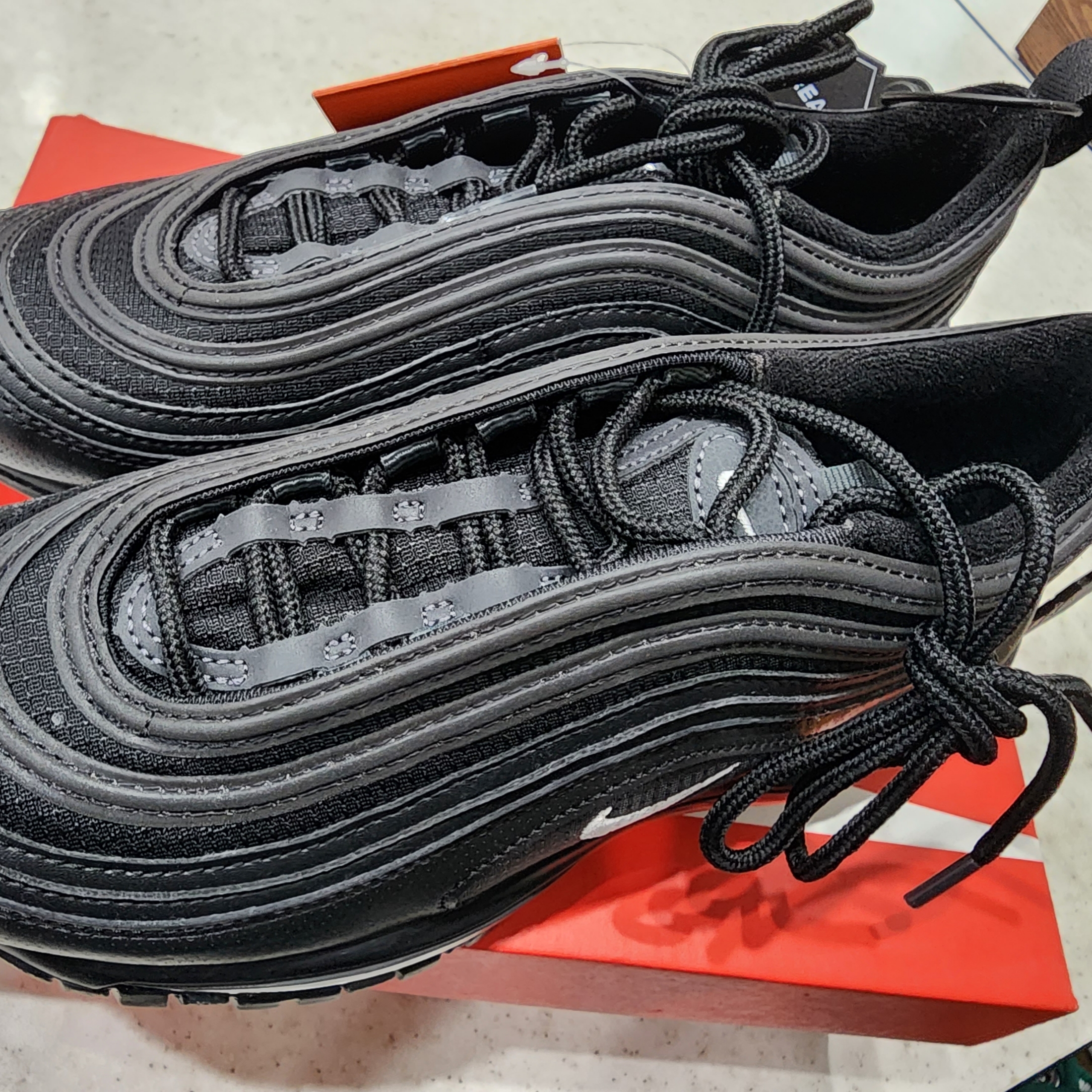 (GS) Nike Air Max 97 Black 착용 스타일 - 2