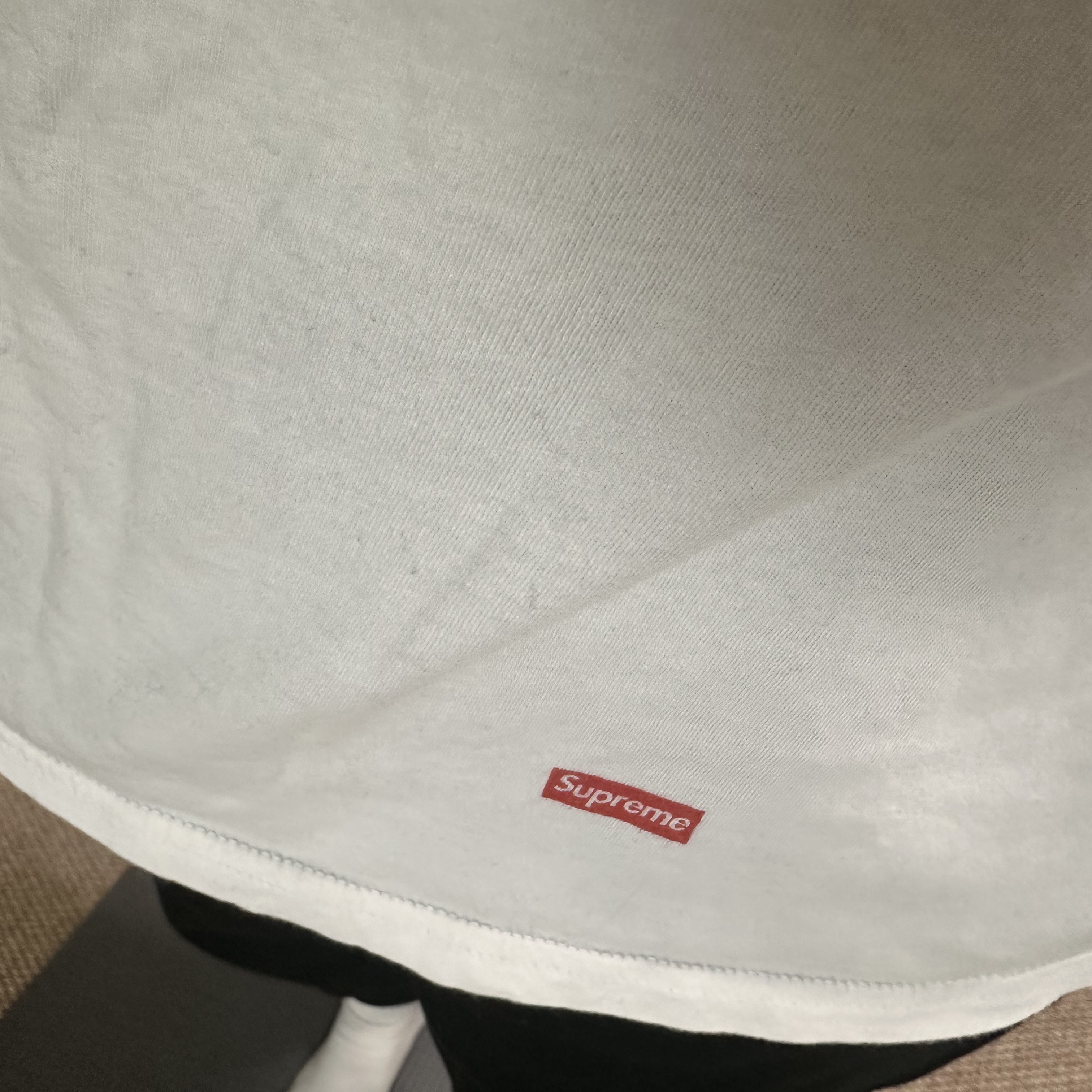 Supreme Hanes Tagless T-Shirt White (3 Pack) 착용 스타일