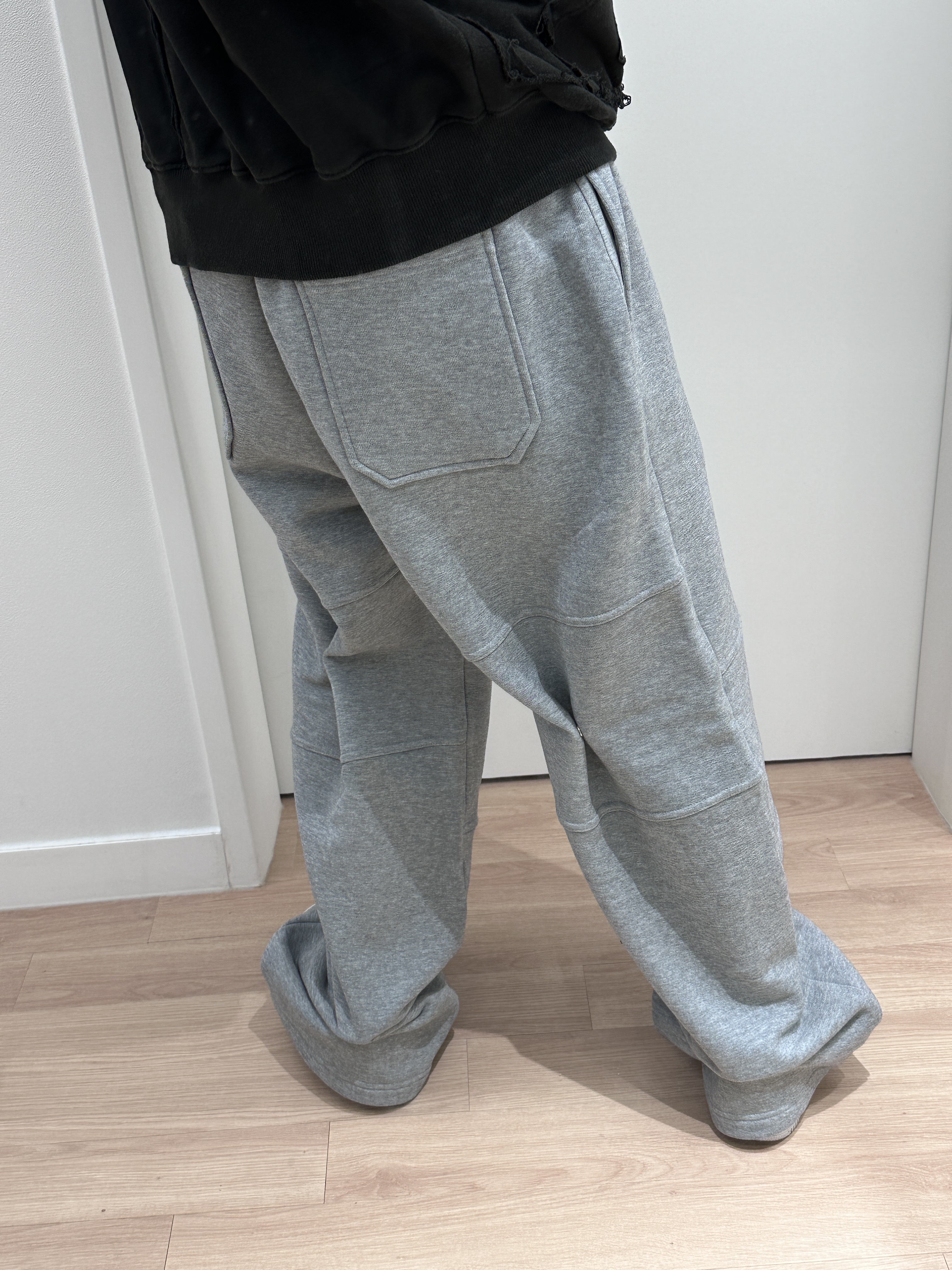 Undermycar Gaor Multi Patched Vintage Zip-Up Ganache - 23SS 착용 스타일 - 3