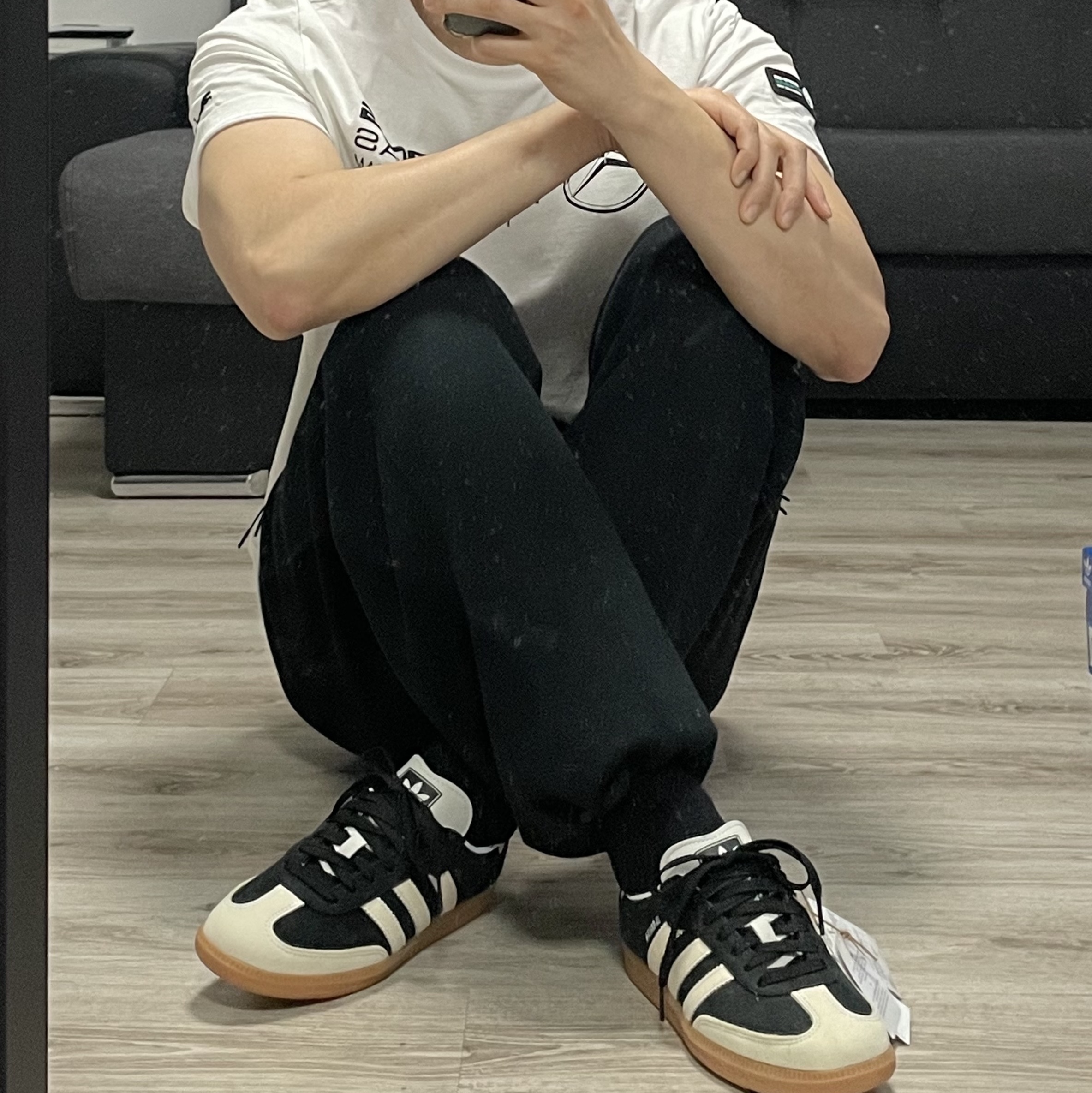 (W) Adidas Samba OG Core Black Wonder White, Nike NSW Tech Fleece Reimagined Loose Fit Open Hem Sweatpants Black - US/EU 착용 스타일 - 1