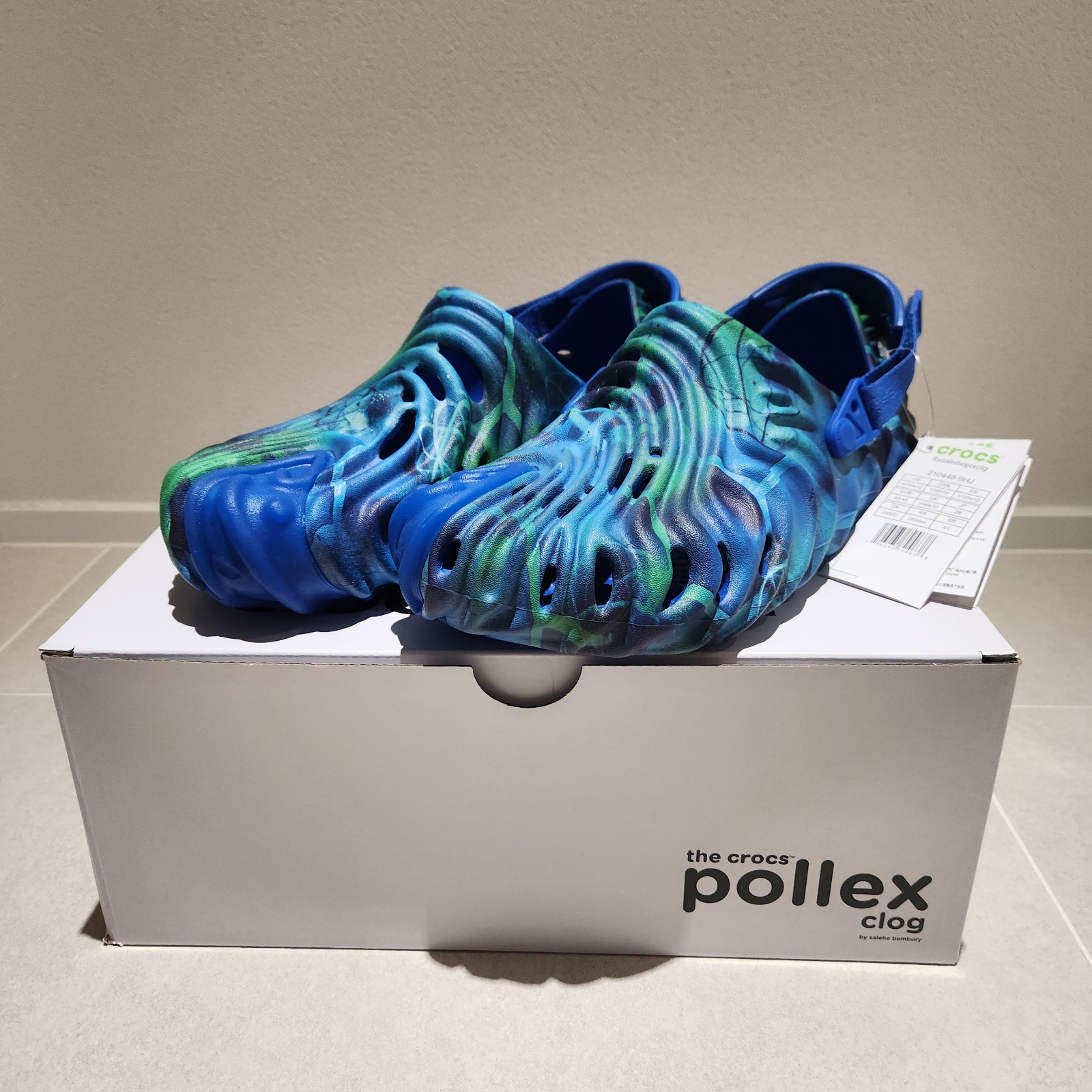 Crocs x Salehe Bembury x Futura Pollex Clog Blue 착용 스타일 - 1