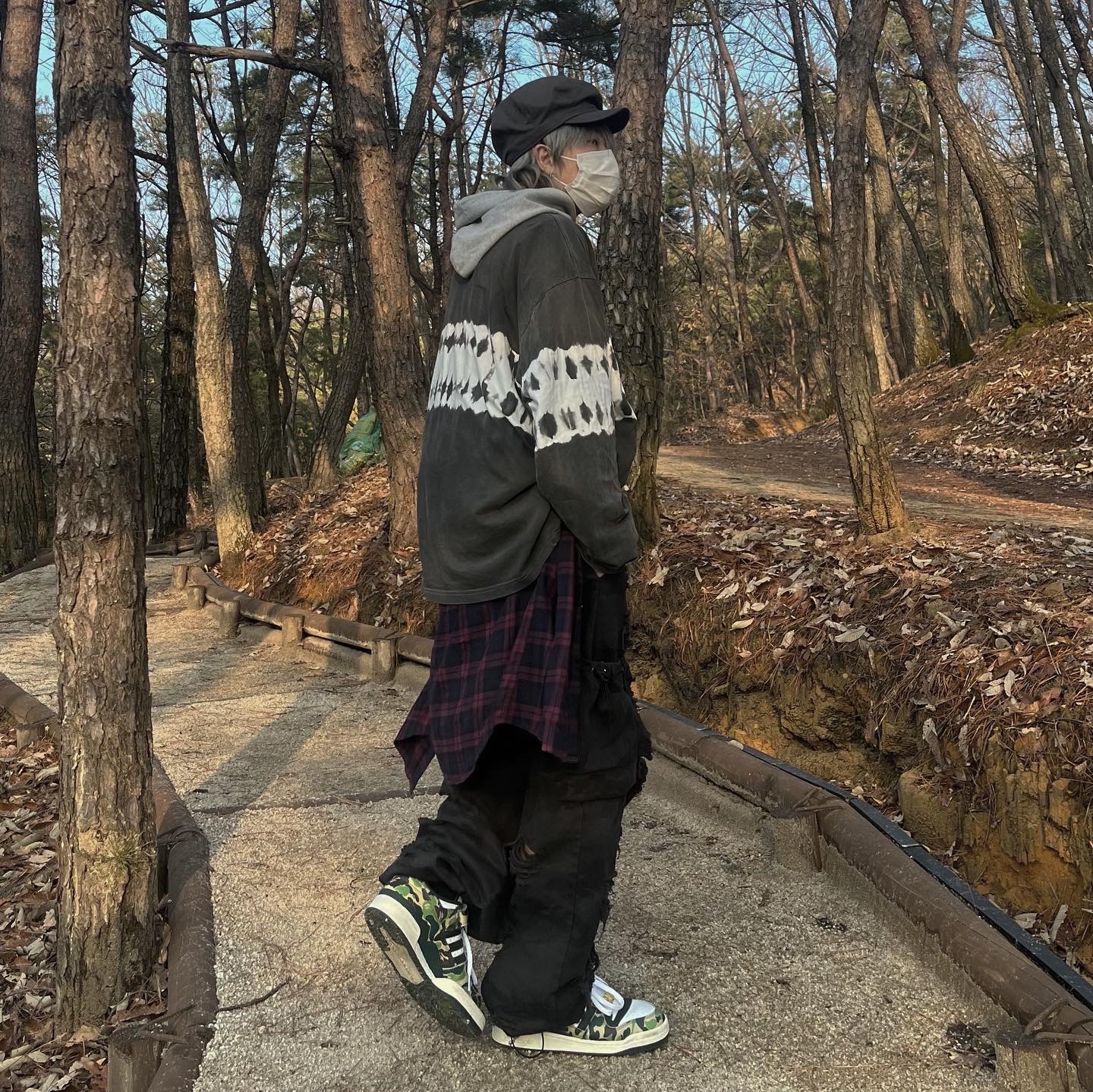 Adidas x BAPE Forum 84 Low Green Camo 착용 스타일 - 2