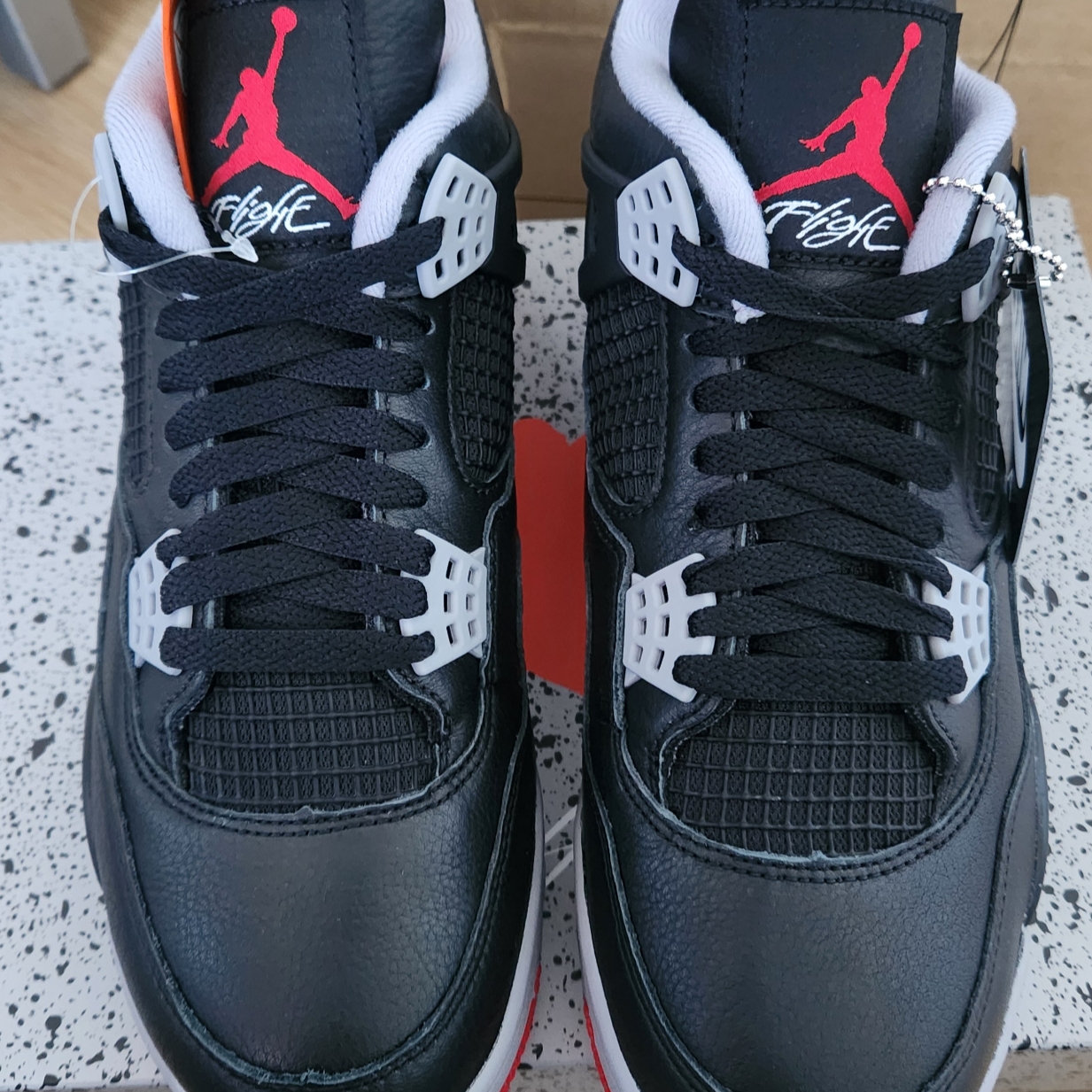 Jordan 4 Retro Bred Reimagined 착용 스타일 - 1