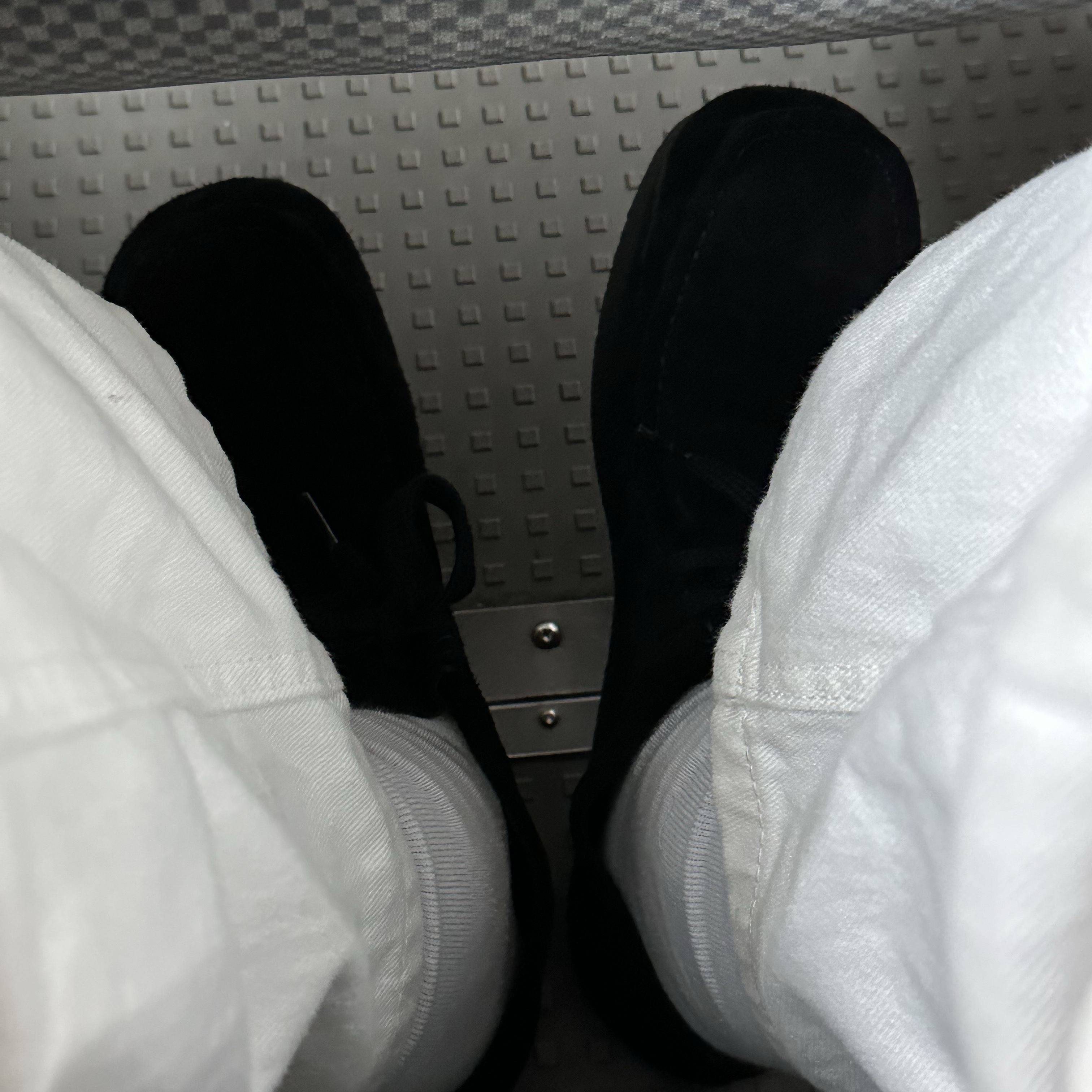 GU Real Leather Moccasin Shoes Black 착용 스타일 - 2