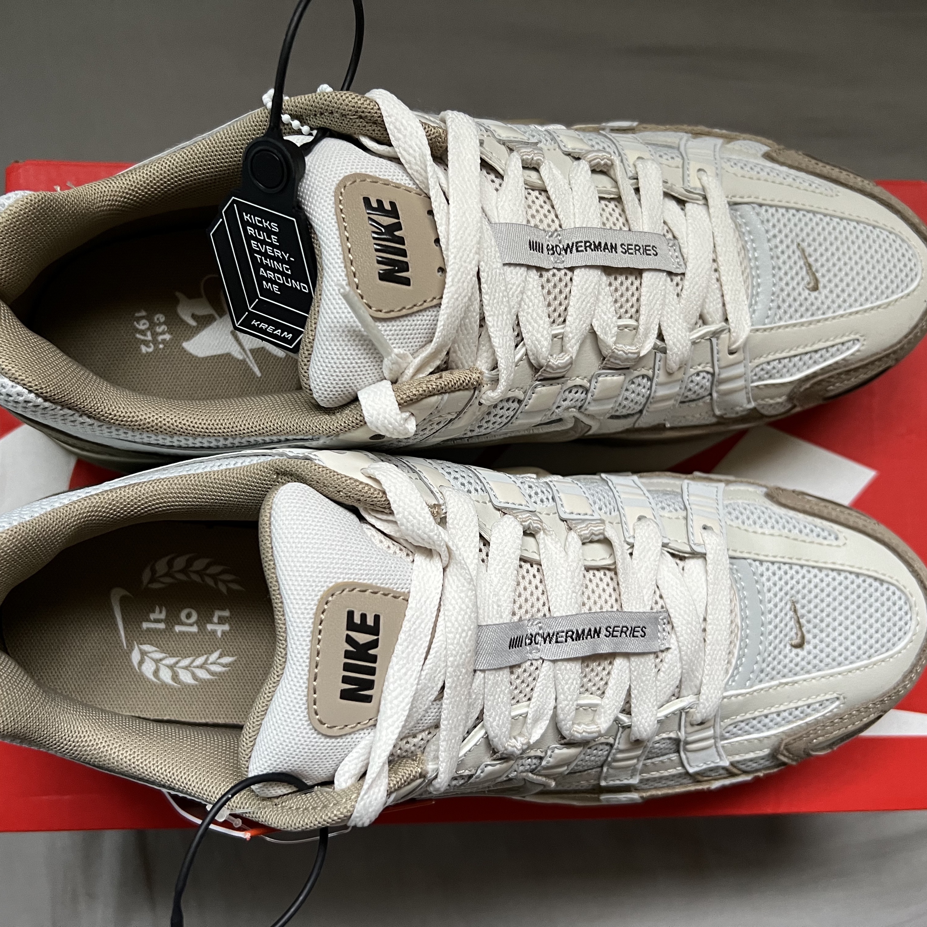 Nike P-6000 PRM Hangul Day Photon Dust Khaki 착용 스타일 - 3
