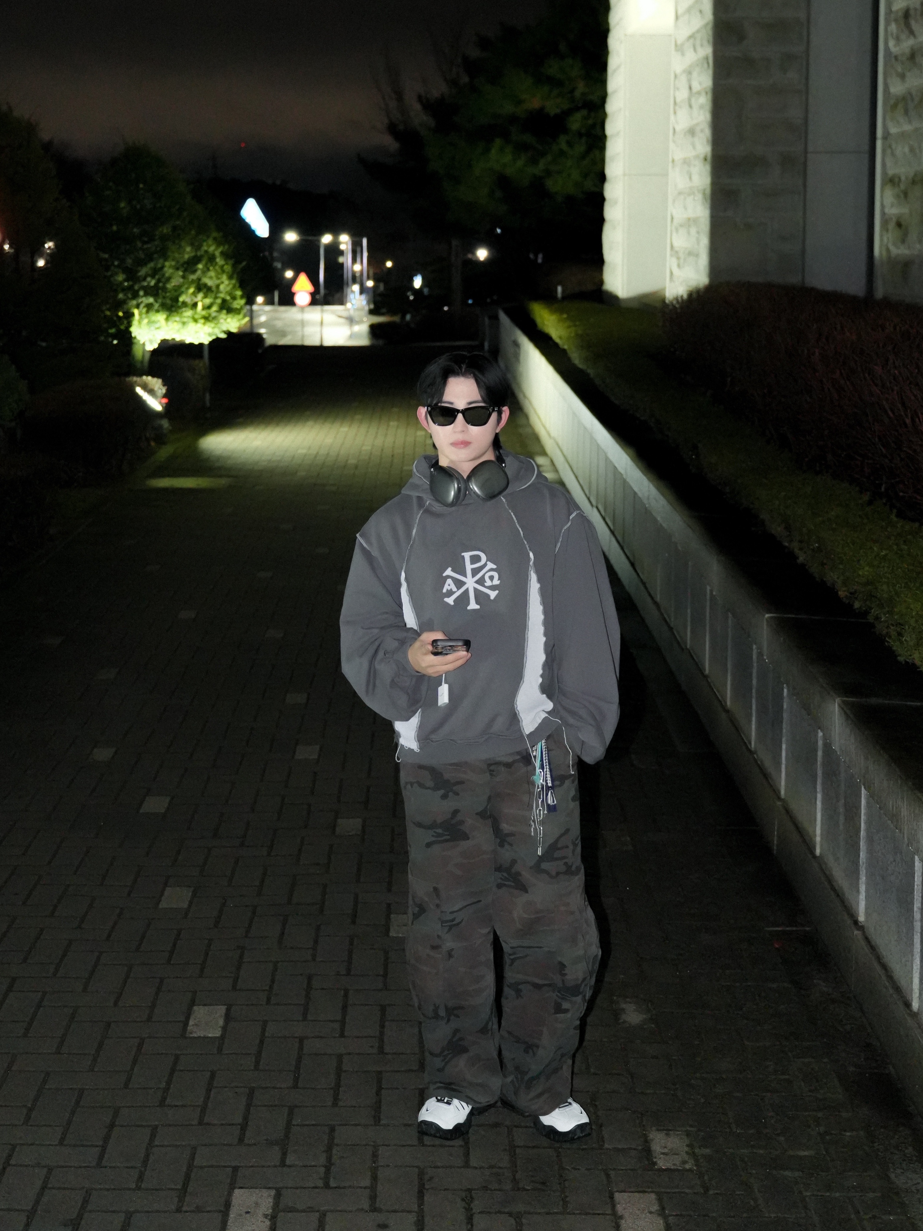 Maison Mihara Yasuhiro Blakey OG Sole Canvas Low-top Sneakers White, Karactor Lumping Cargo Pants Camo 착용 스타일 - 1