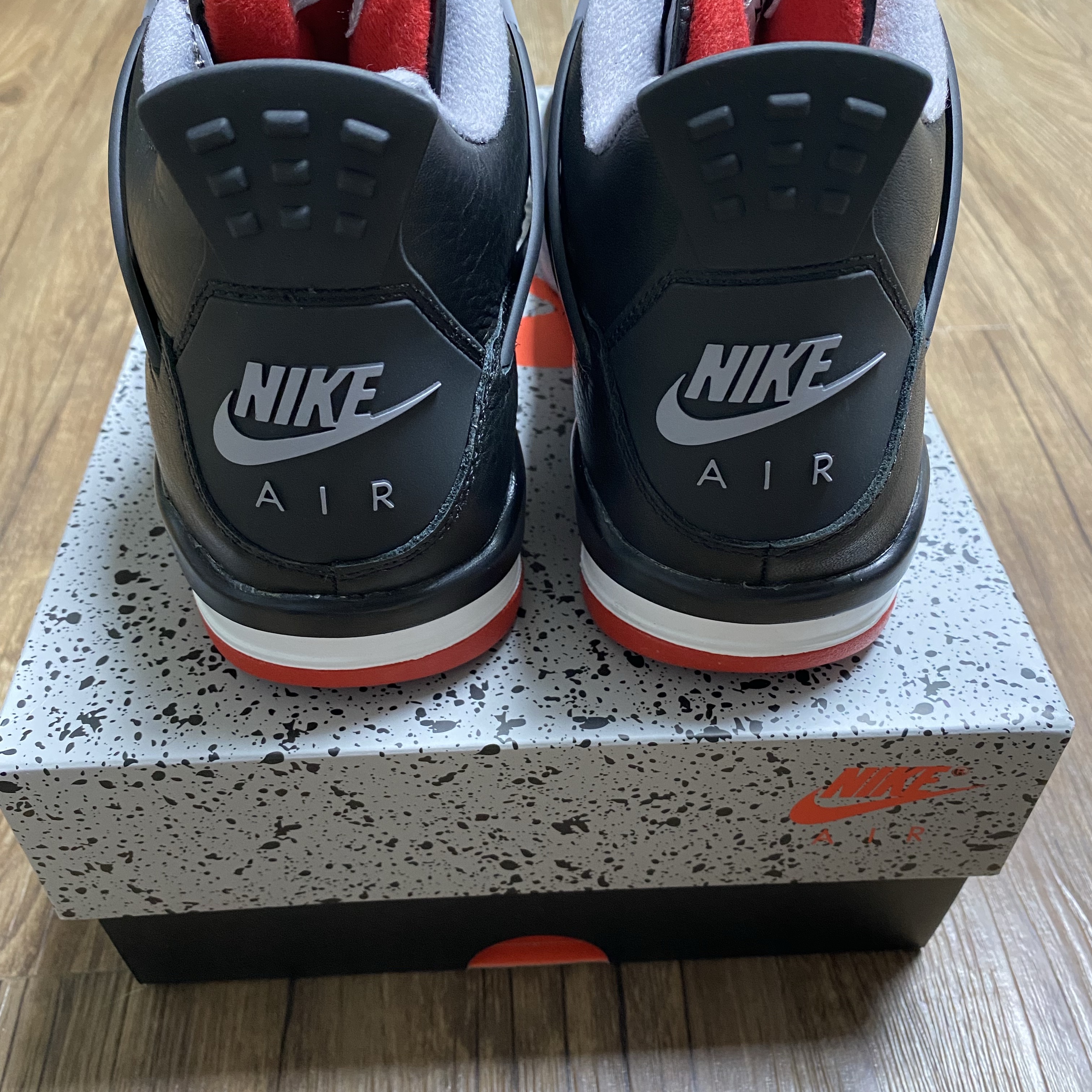 Jordan 4 Retro Bred Reimagined, (GS) Jordan 4 Retro Bred Reimagined 착용 스타일 - 3