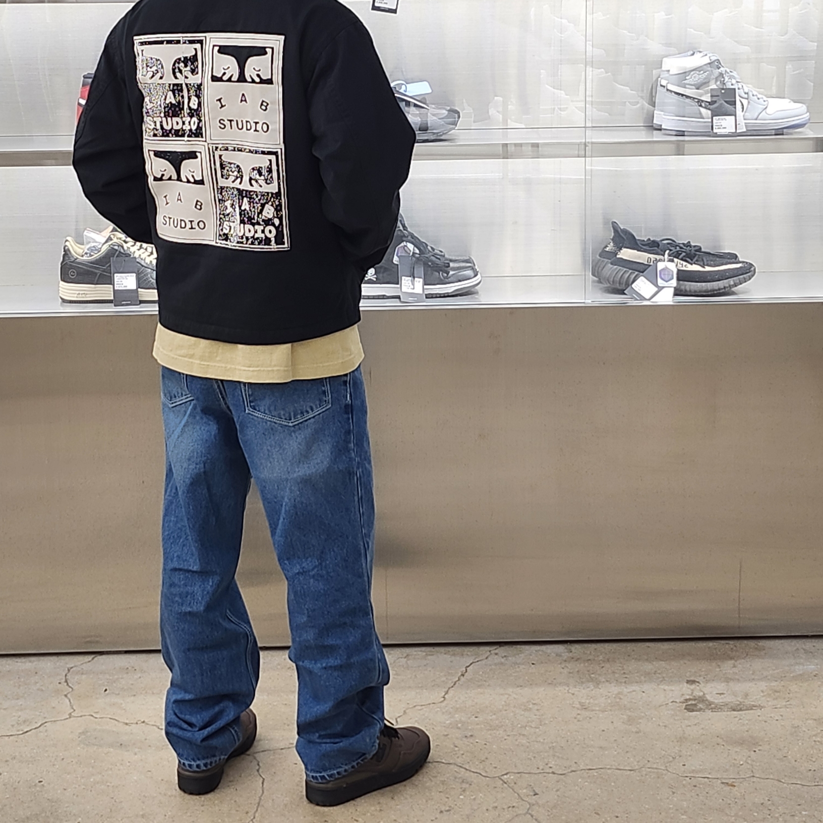 New Balance x Thisisneverthat 550 Brown Black 착용 스타일