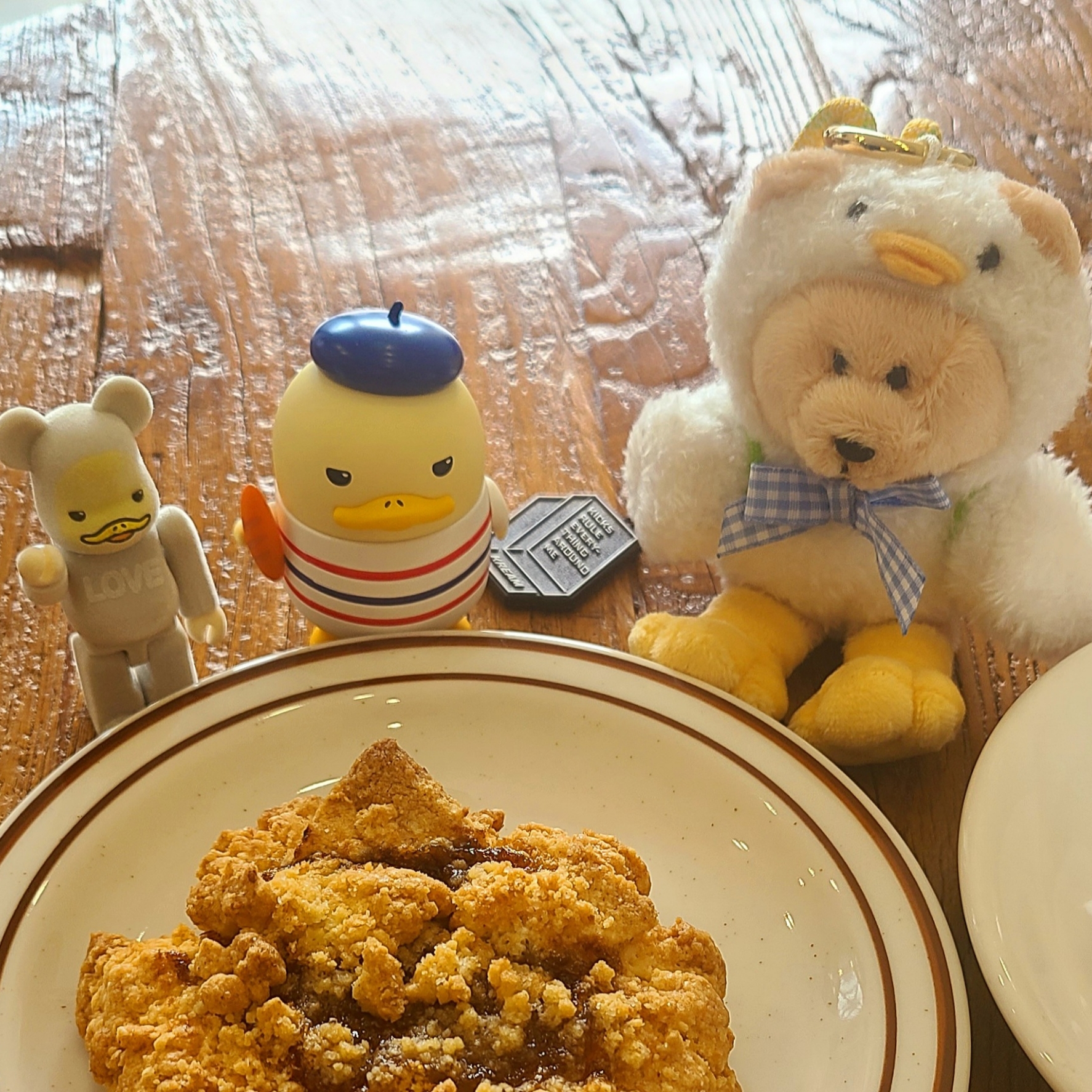 Starbucks Delight Color Rope Bearista Keychain, Bearbrick x SPC Bizeun 100% 착용 스타일