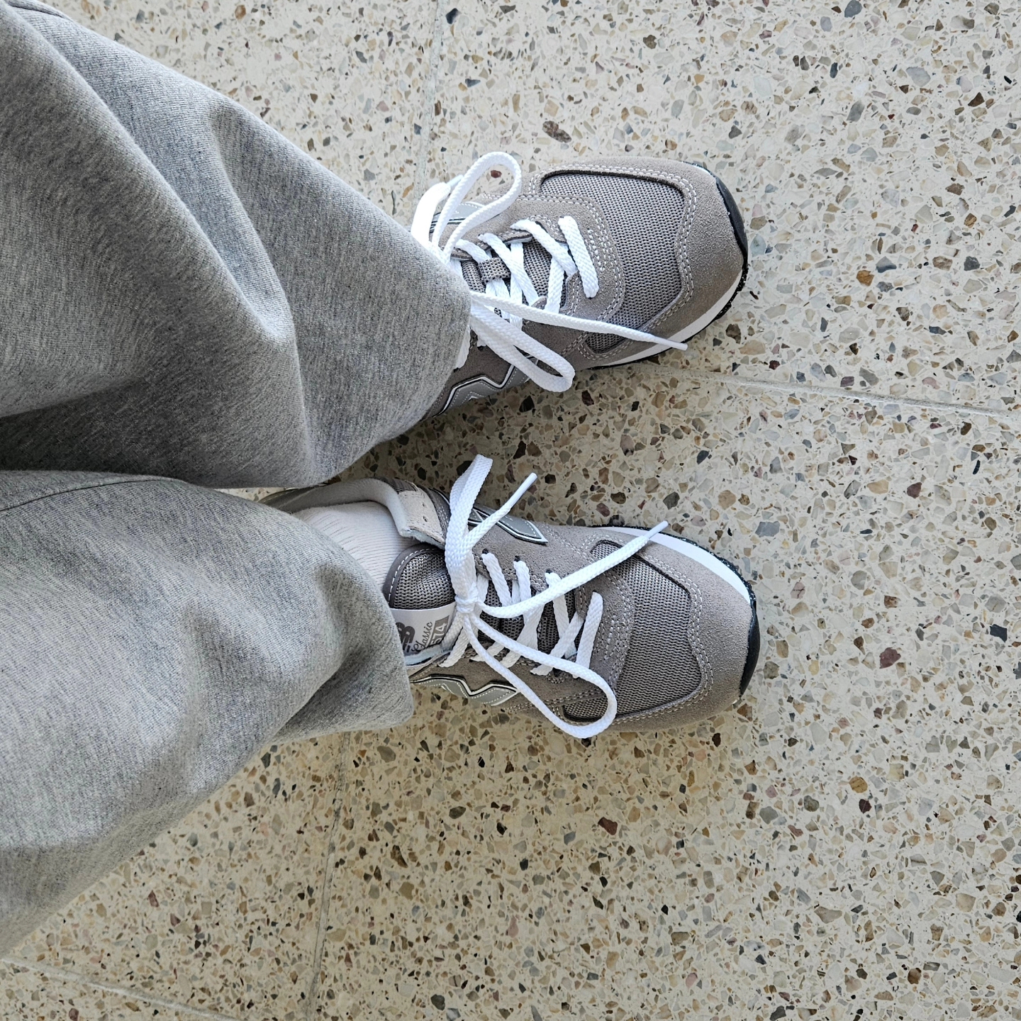 New Balance 574 Worn By Anyone Grey - D Standard 착용 스타일
